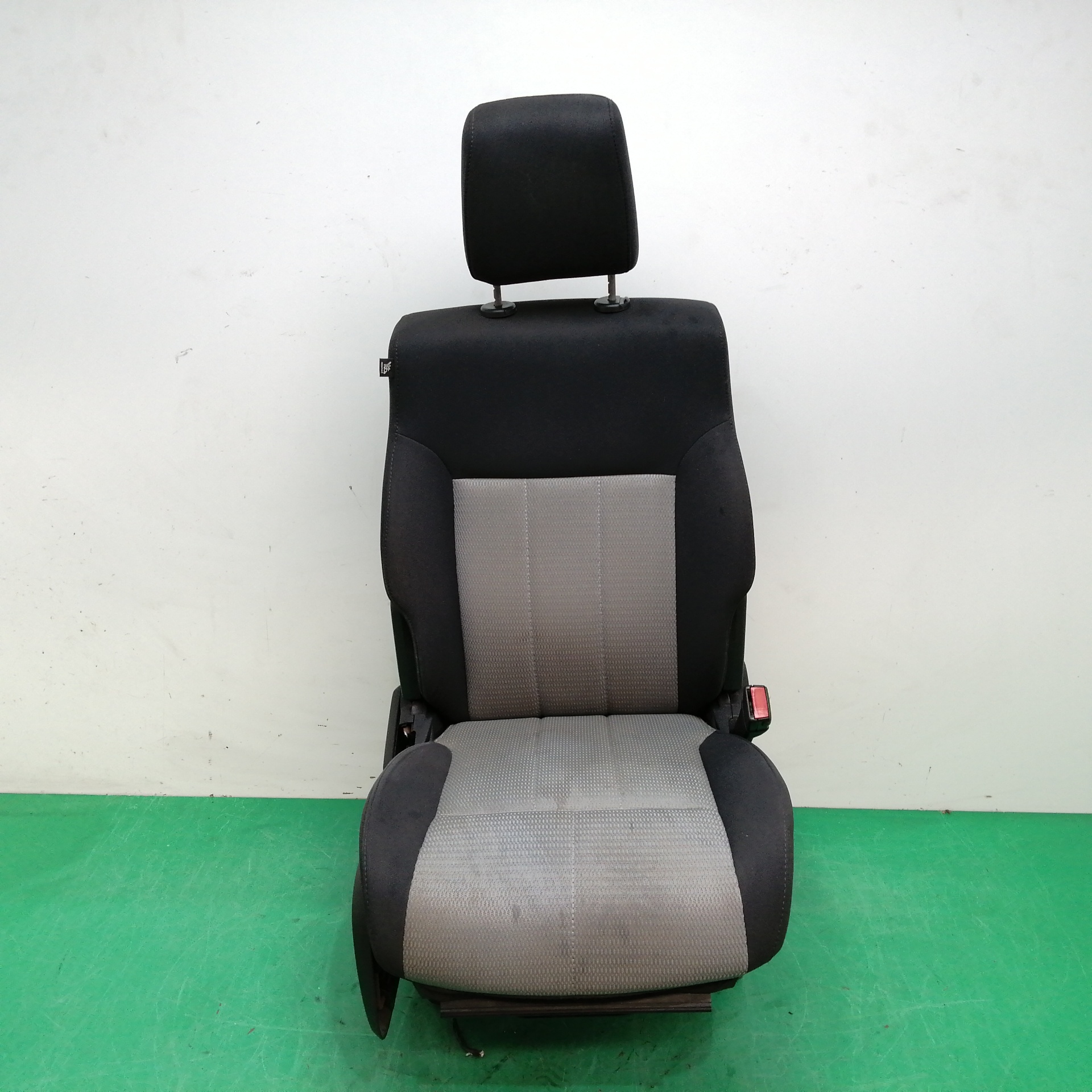 ASIENTO DELANTERO DERECHO