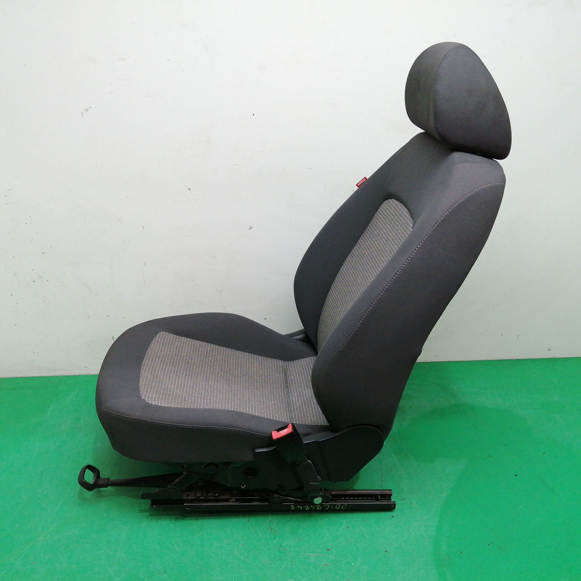 ASIENTO DELANTERO DERECHO