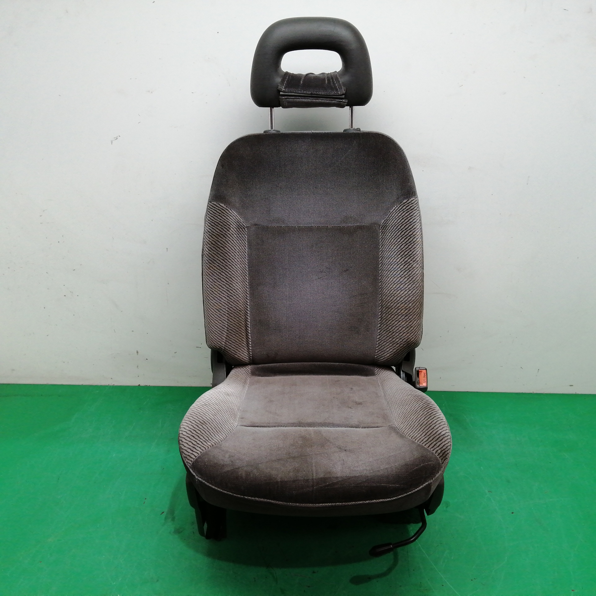 ASIENTO DELANTERO DERECHO