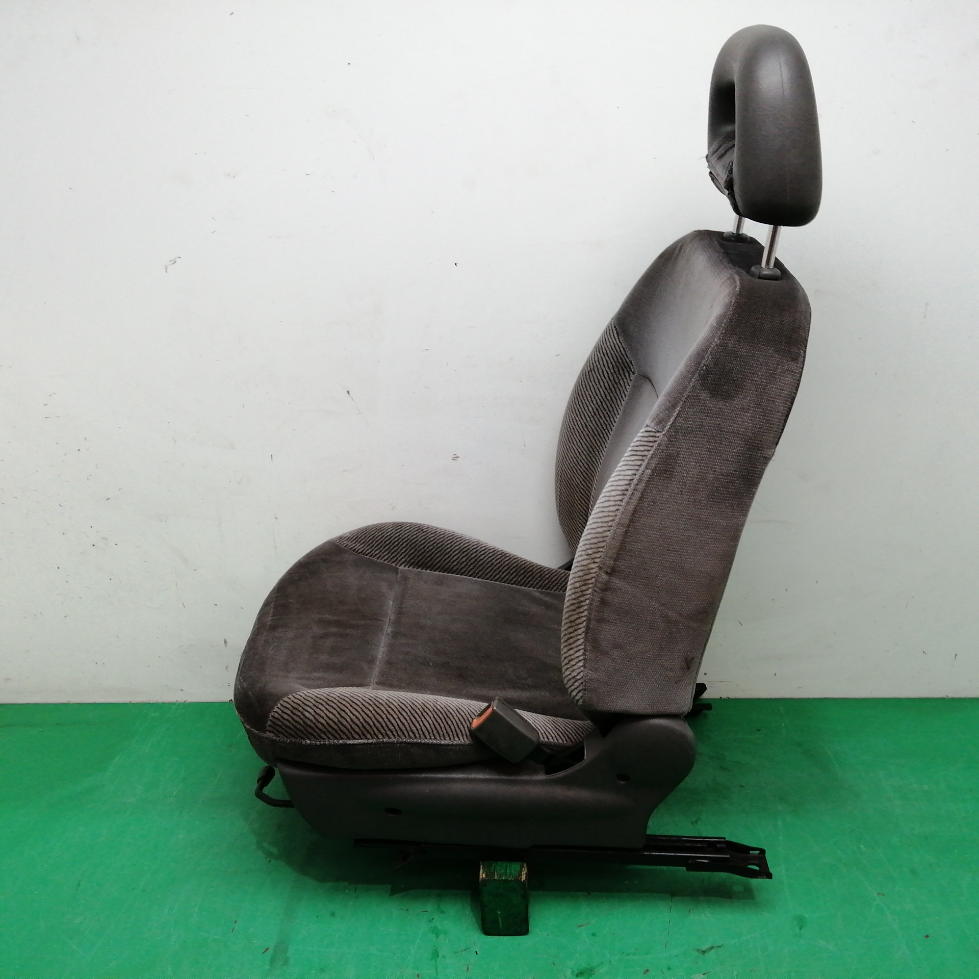 ASIENTO DELANTERO DERECHO