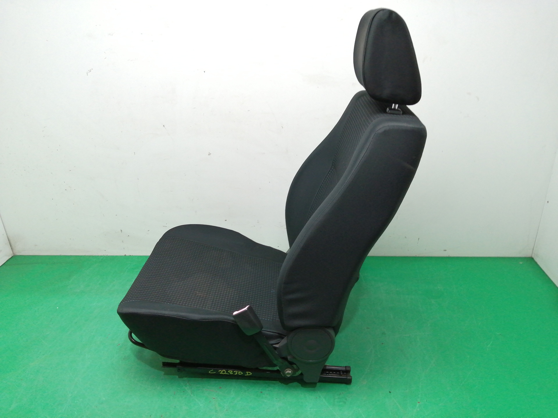 ASIENTO DELANTERO DERECHO