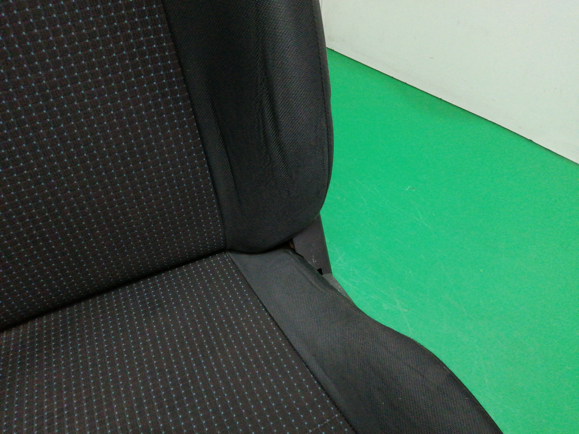 ASIENTO DELANTERO IZQUIERDO