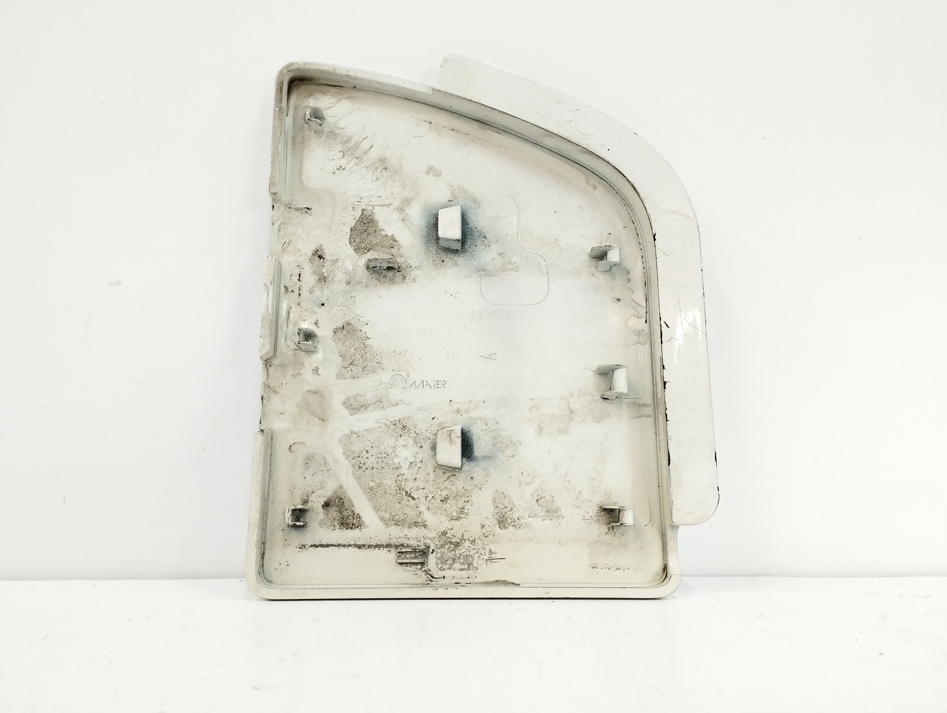 TAPA EXTERIOR COMBUSTIBLE