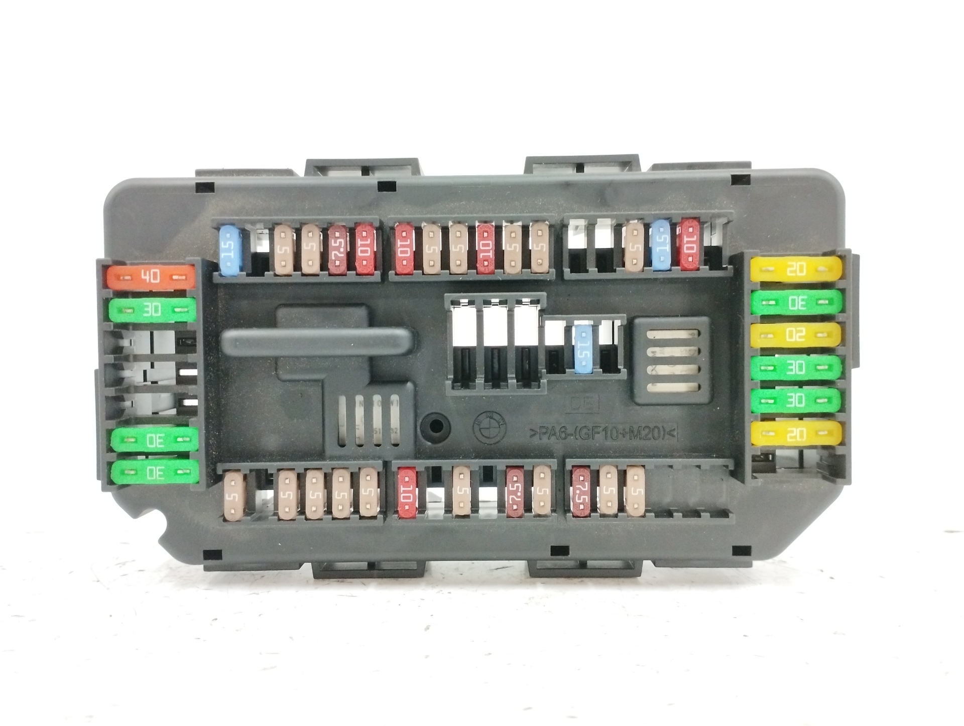 CAJA RELES / FUSIBLES