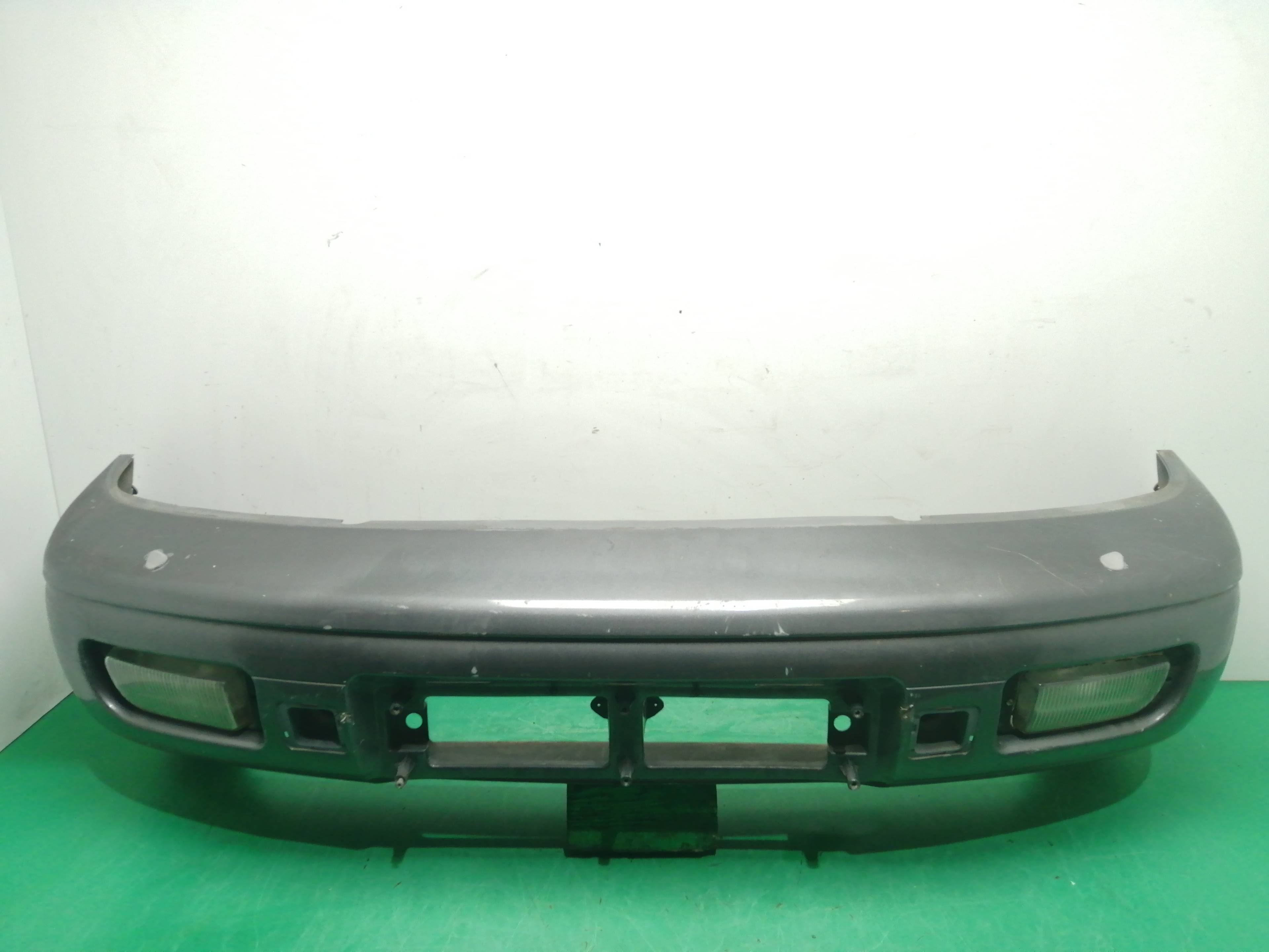 PARAGOLPES DELANTERO