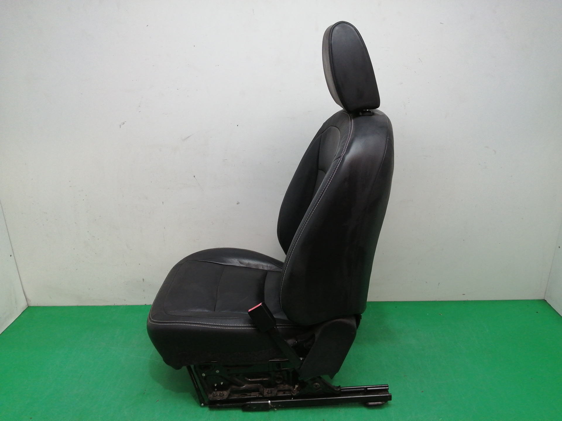 ASIENTO DELANTERO DERECHO