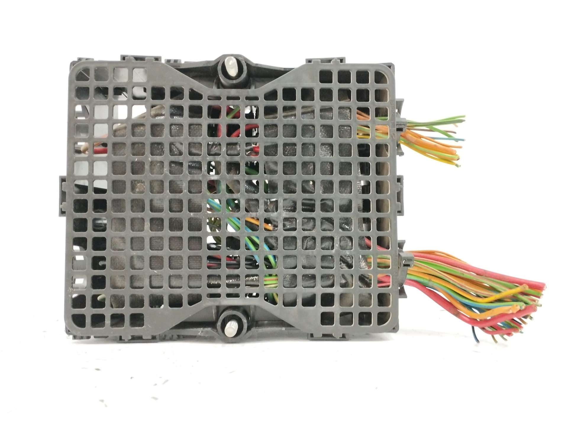 CAJA RELES / FUSIBLES