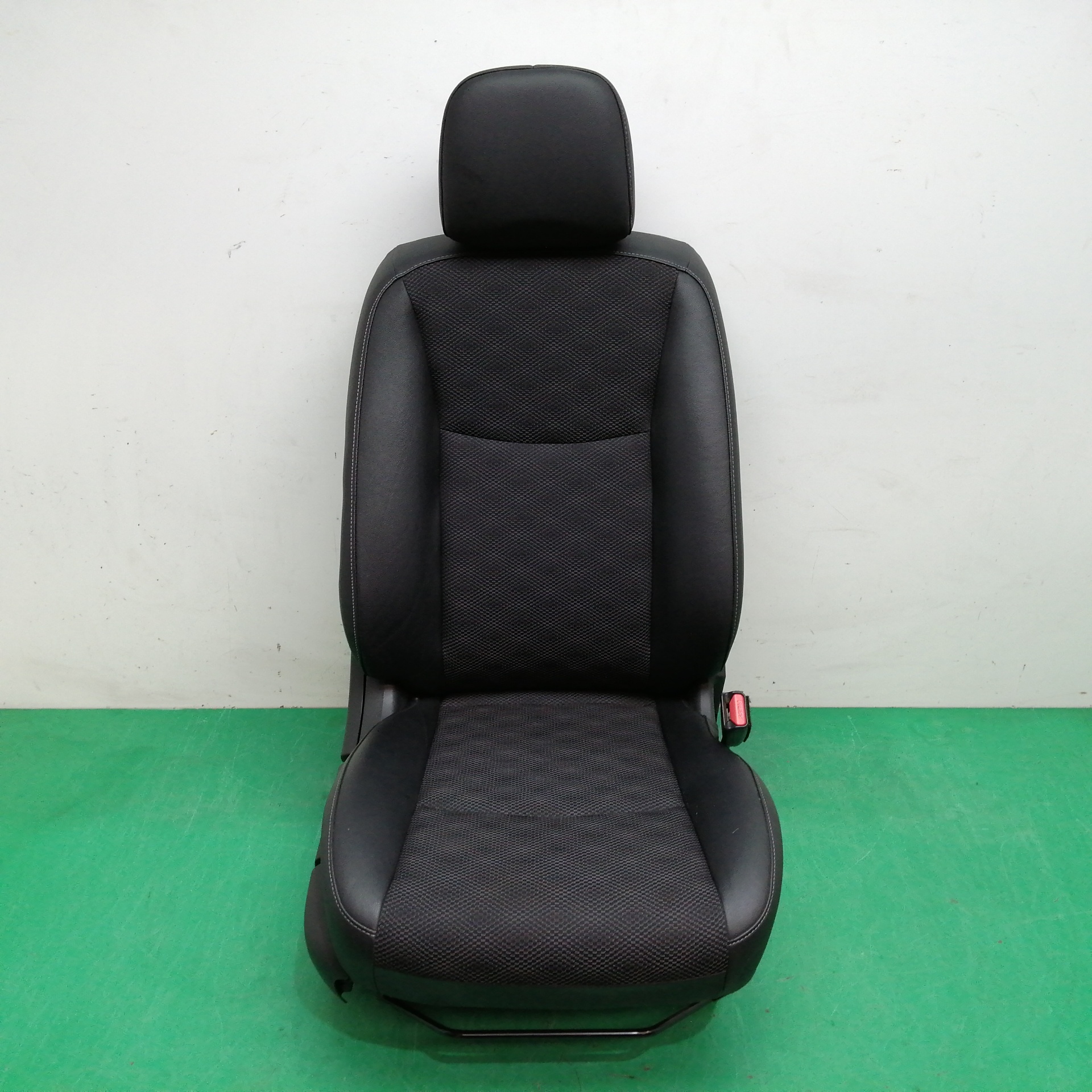 ASIENTO DELANTERO DERECHO