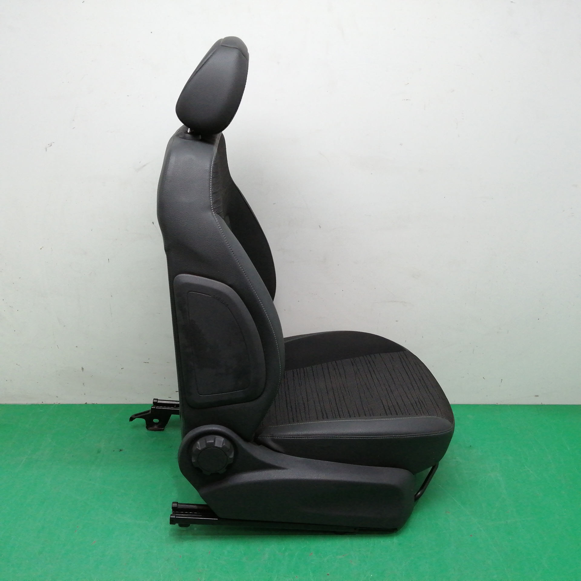 ASIENTO DELANTERO DERECHO