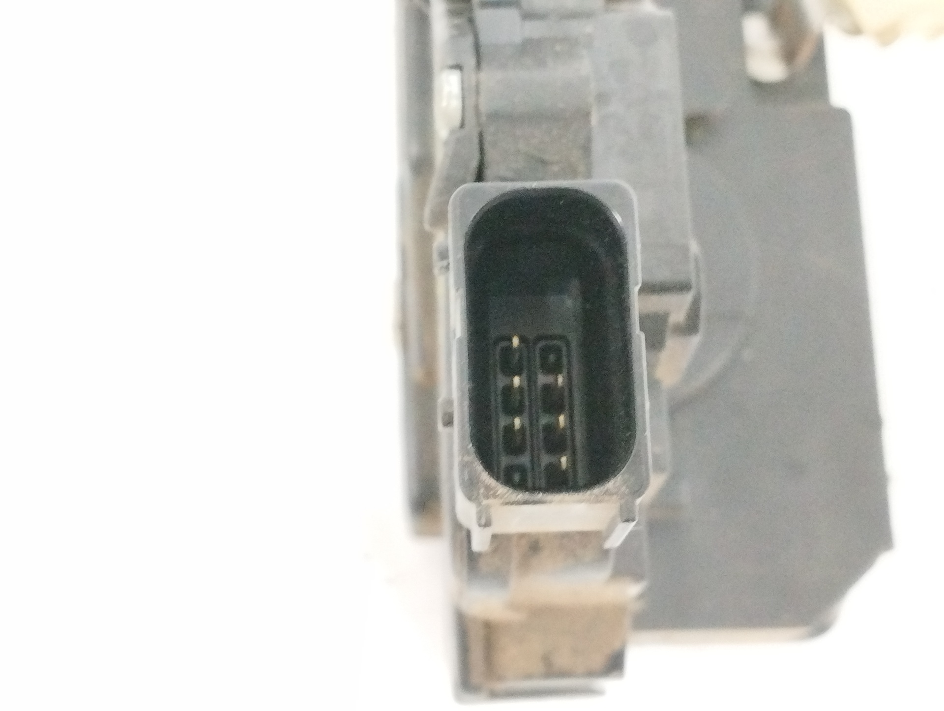 CERRADURA PUERTA DELANTERA DERECHA