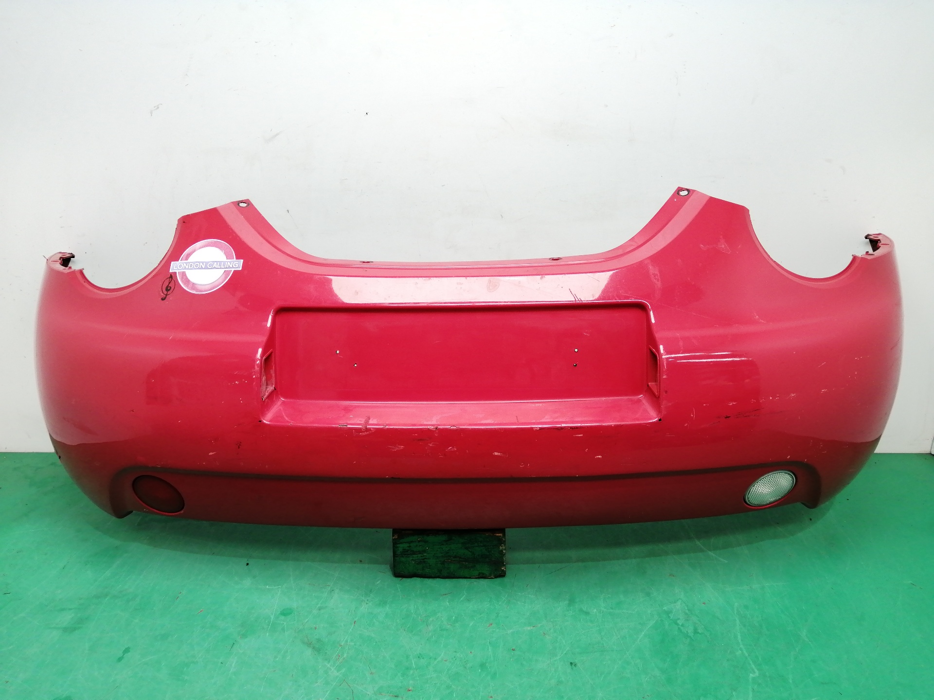 PARAGOLPES TRASERO