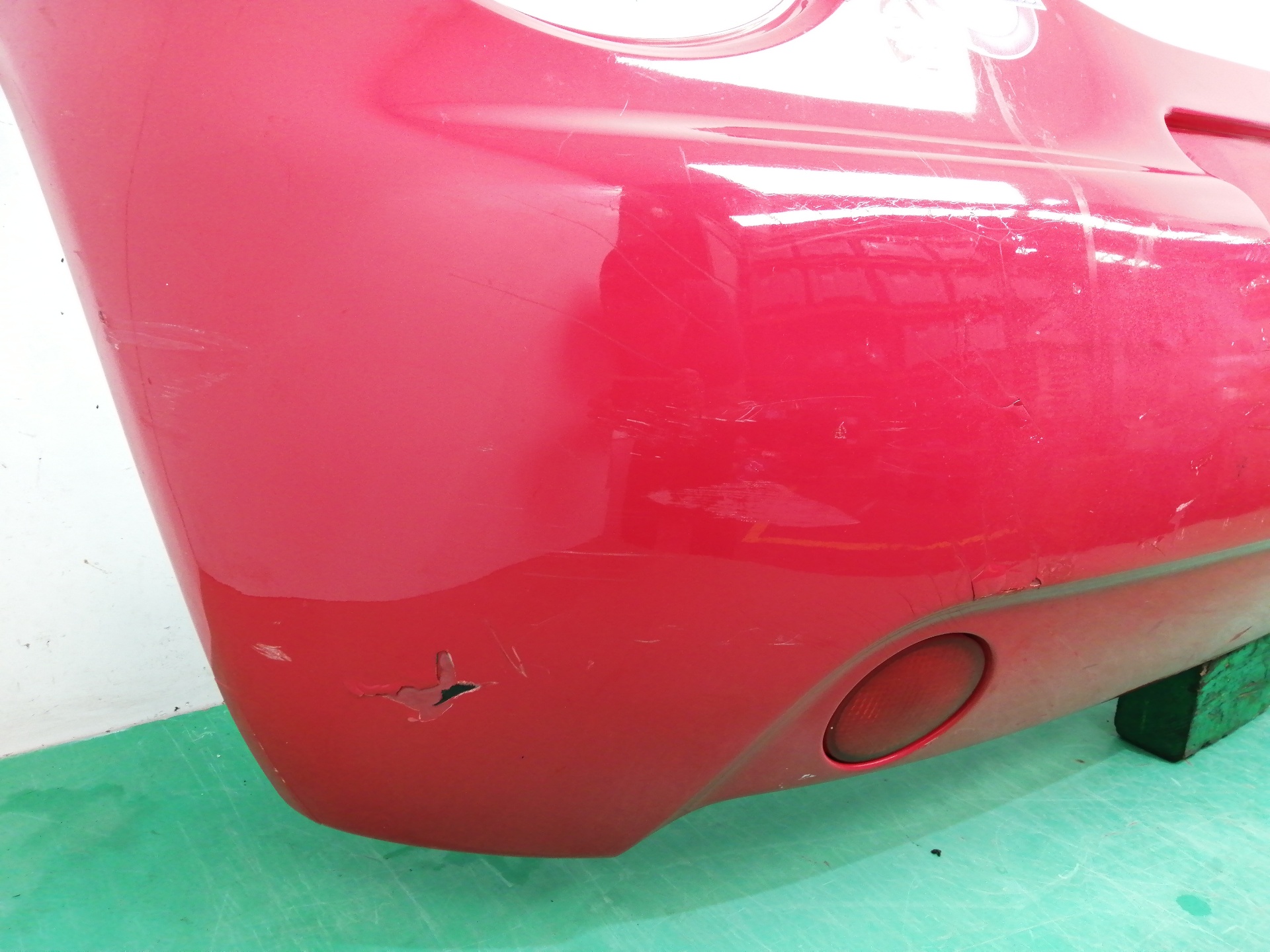 PARAGOLPES TRASERO