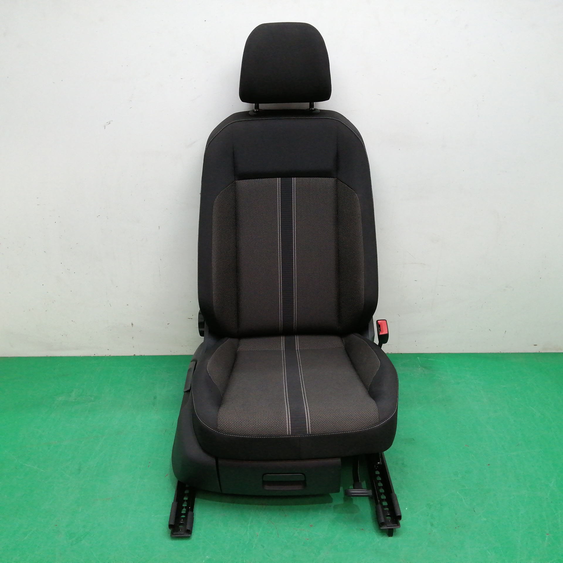 ASIENTO DELANTERO DERECHO