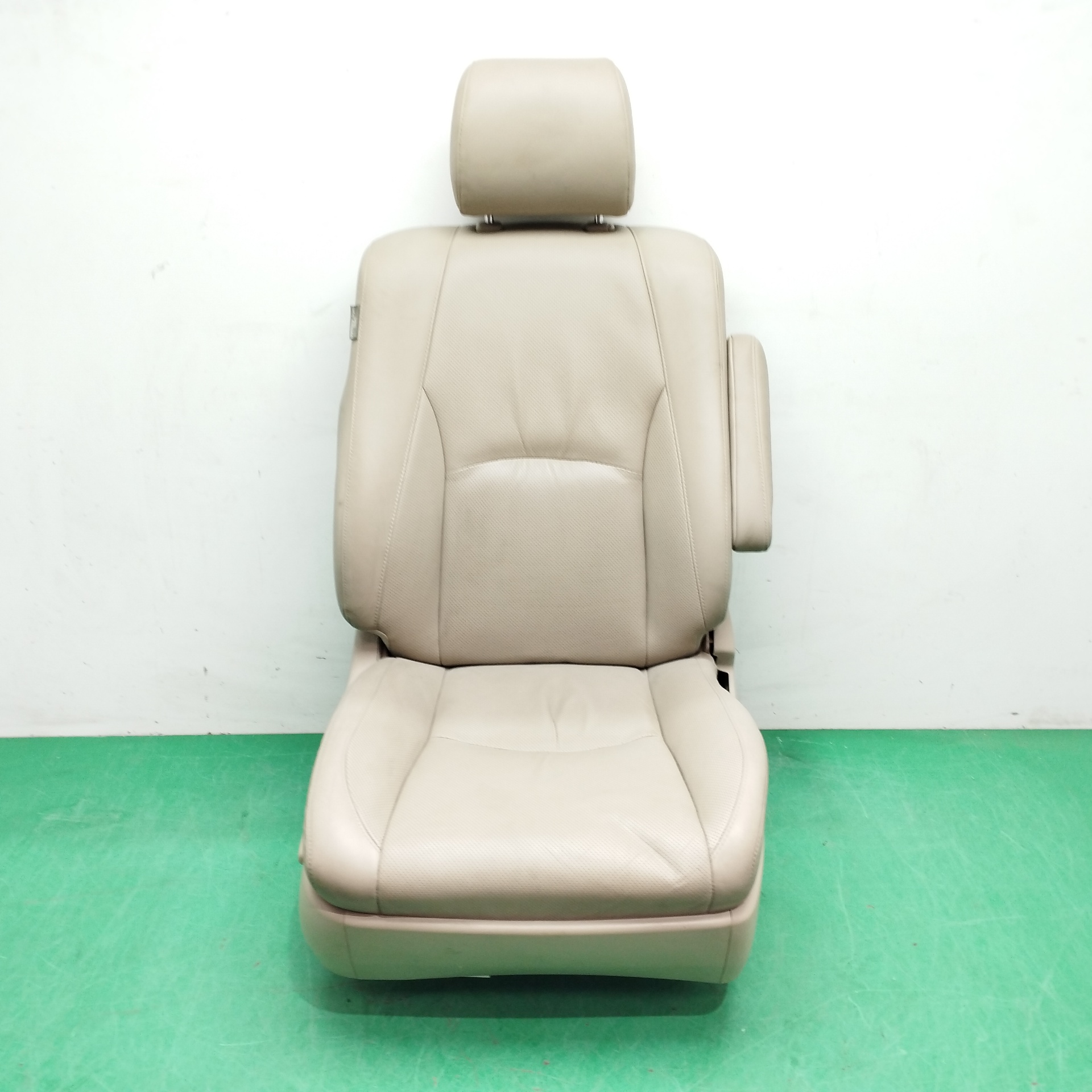 ASIENTO DELANTERO DERECHO