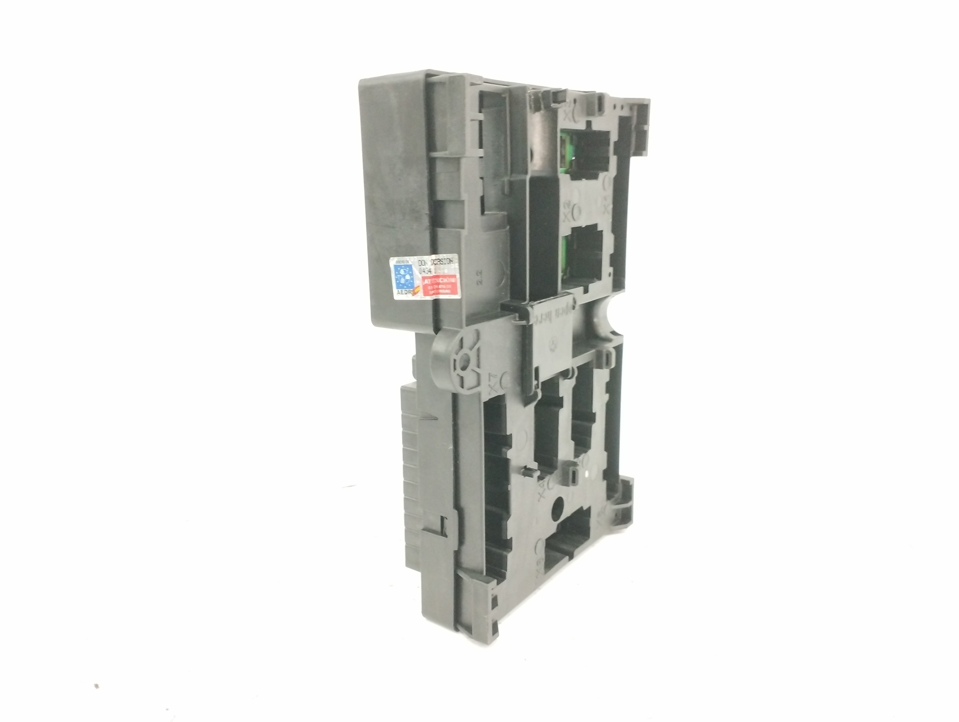 CAJA RELES / FUSIBLES