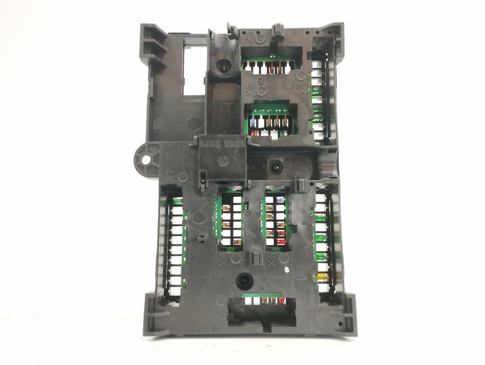 CAJA RELES / FUSIBLES