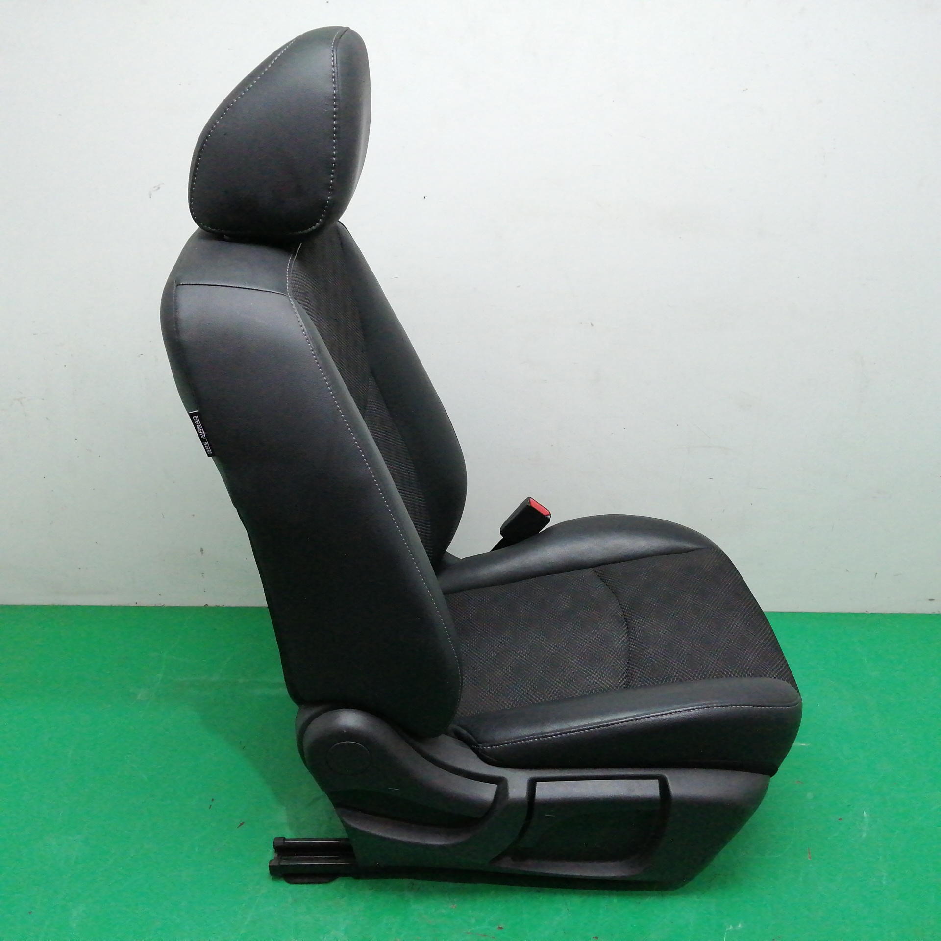 ASIENTO DELANTERO DERECHO