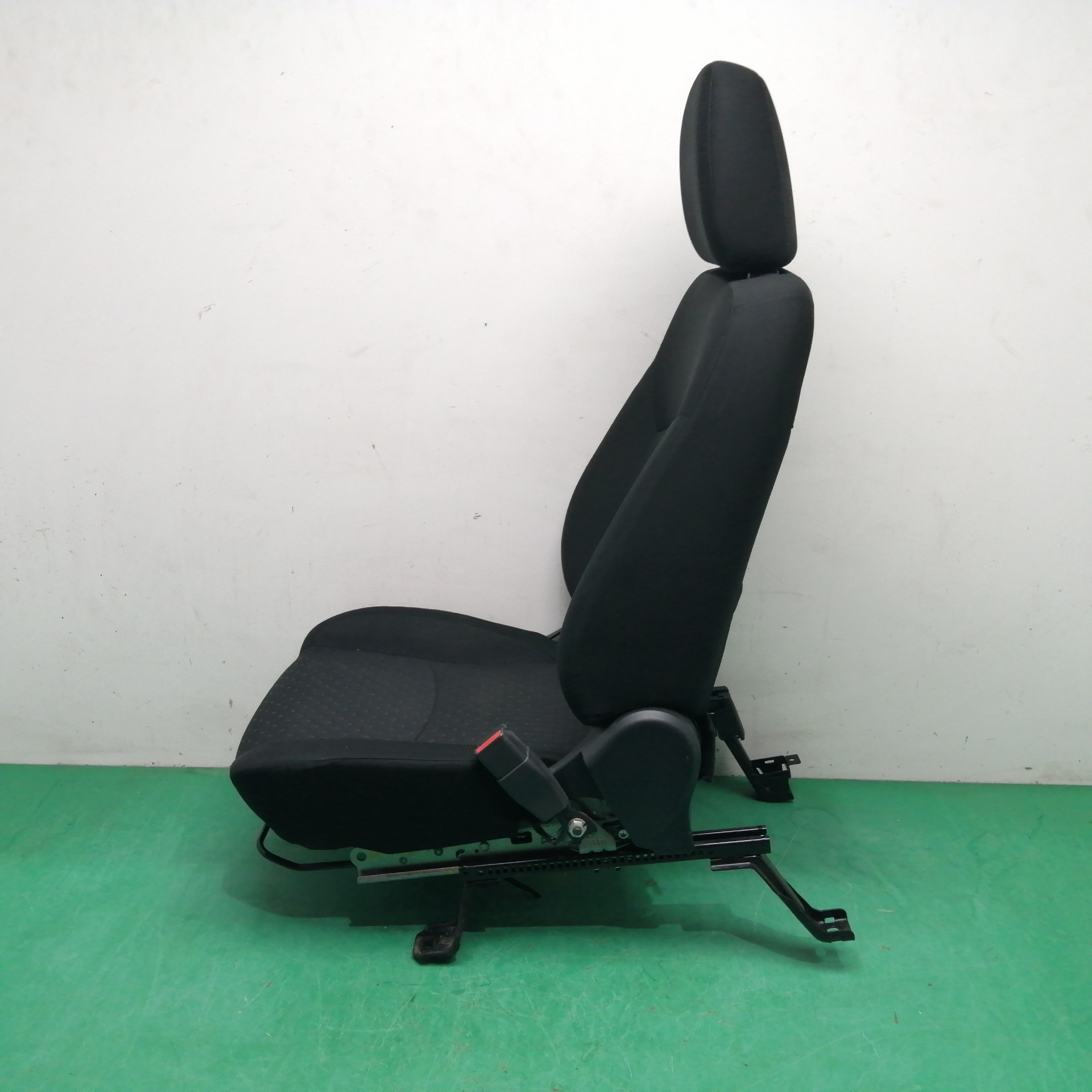 ASIENTO DELANTERO DERECHO