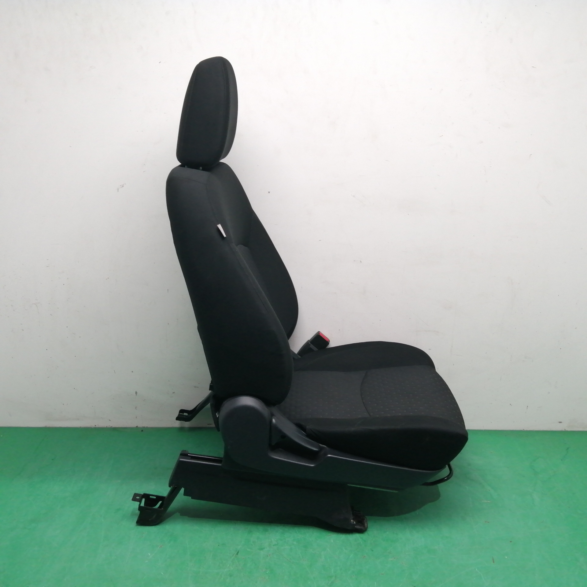 ASIENTO DELANTERO DERECHO