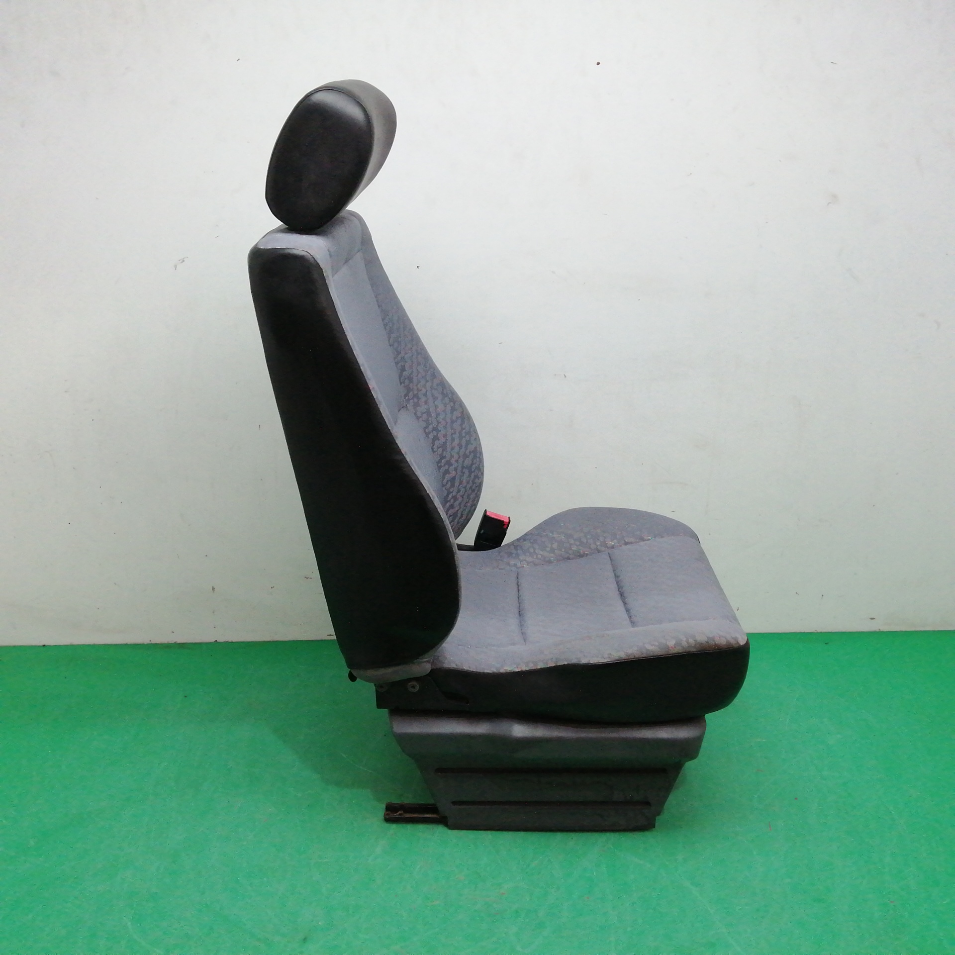 ASIENTO DELANTERO DERECHO