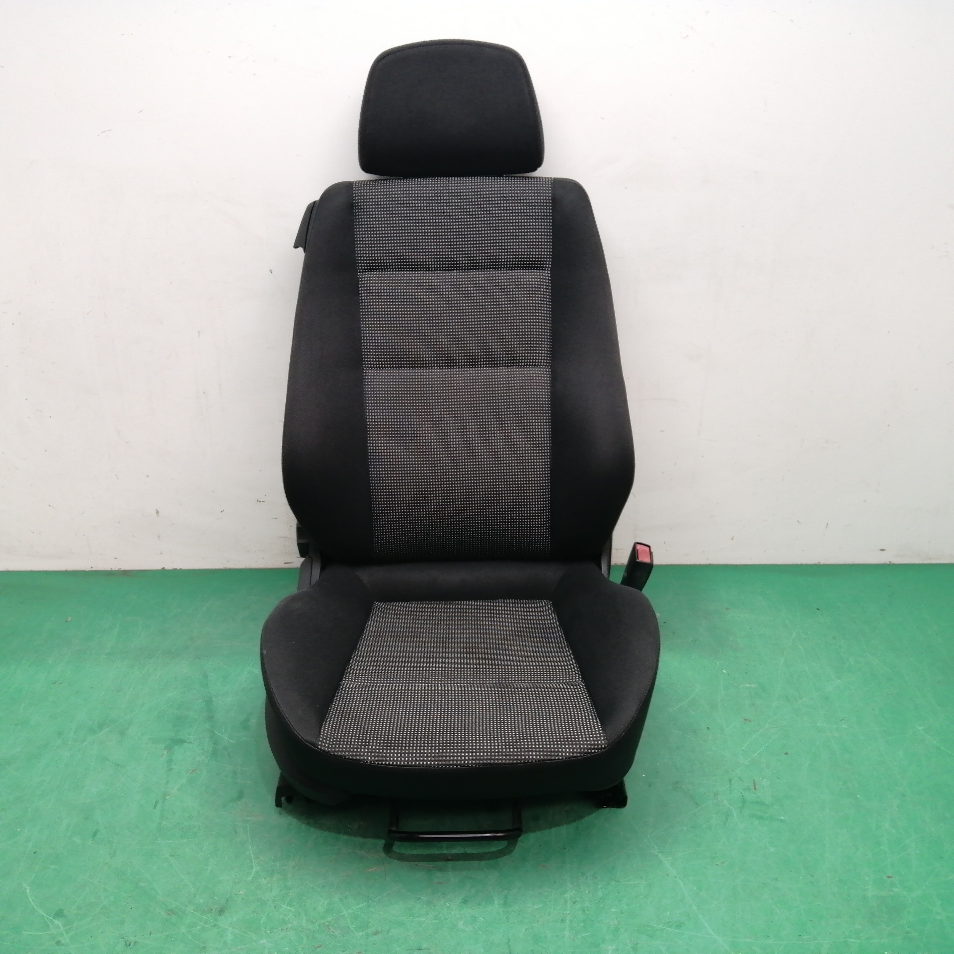 ASIENTO DELANTERO DERECHO