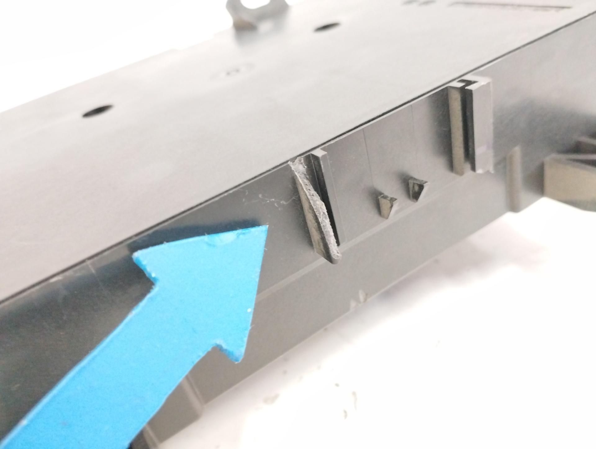 CAJA RELES / FUSIBLES
