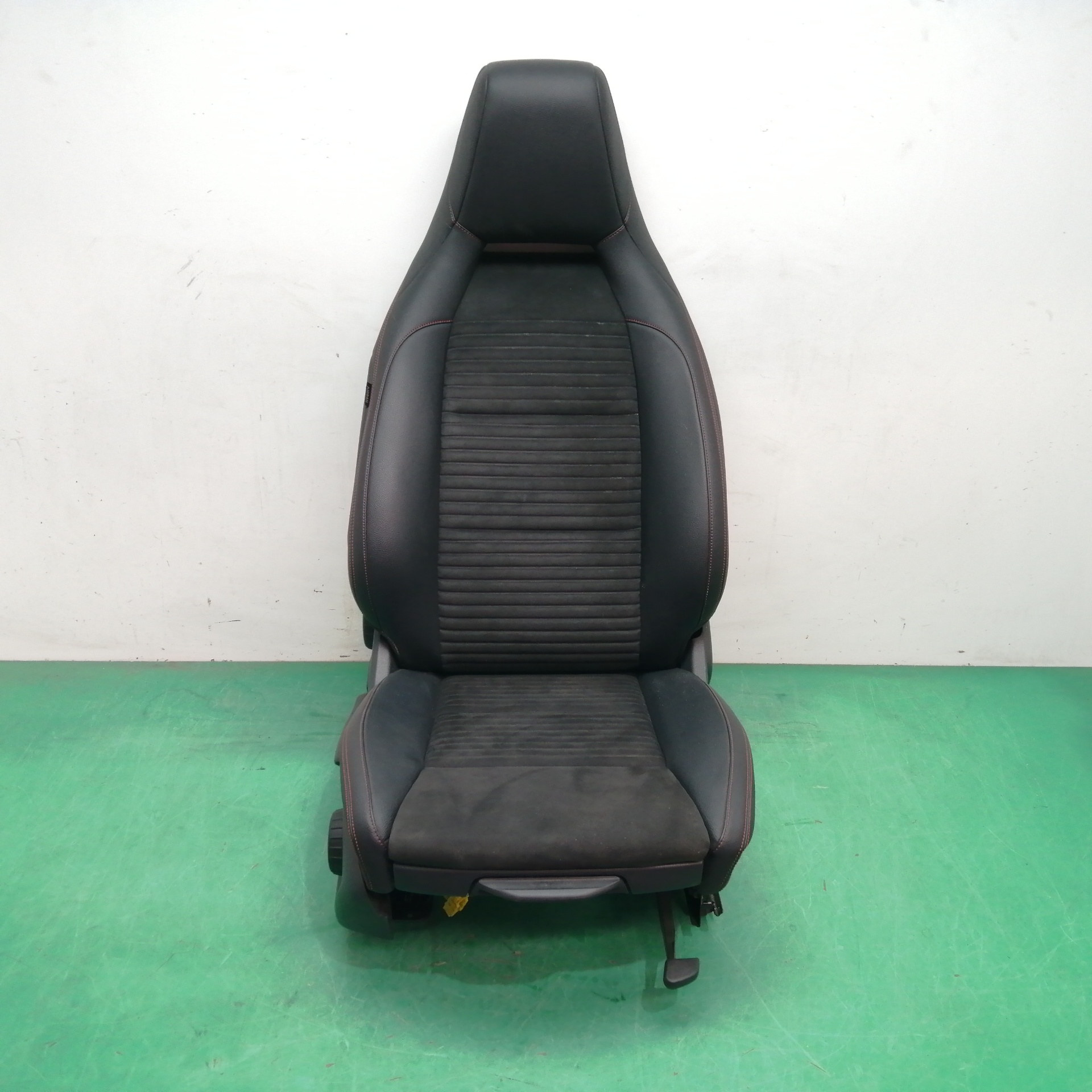 ASIENTO DELANTERO DERECHO