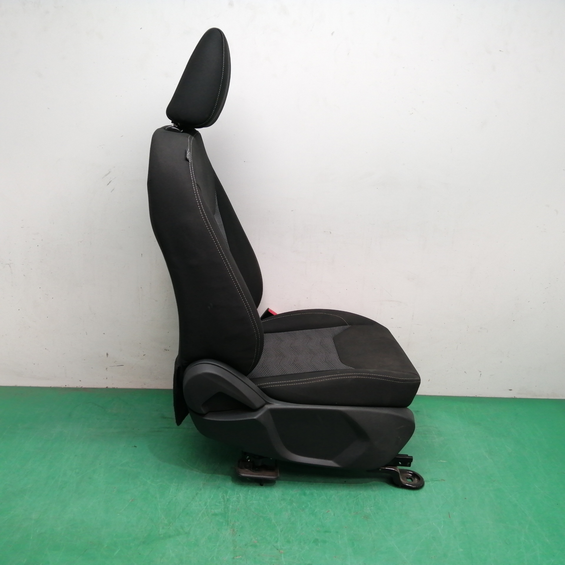 ASIENTO DELANTERO DERECHO