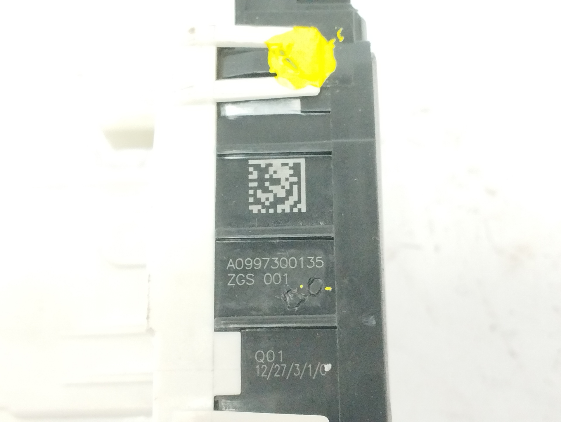 CERRADURA PUERTA TRASERA IZQUIERDA 
