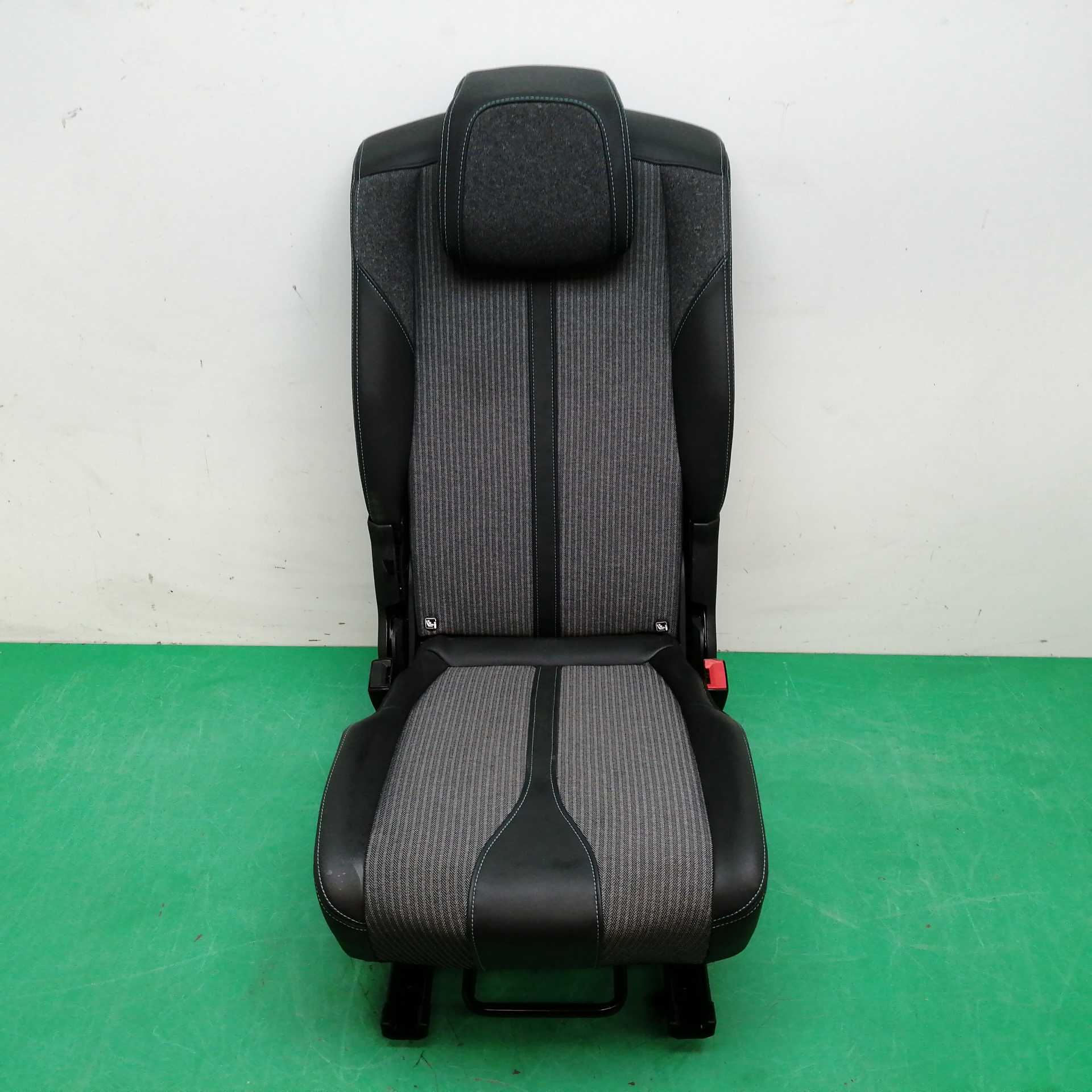 ASIENTO TRASERO MEDIO