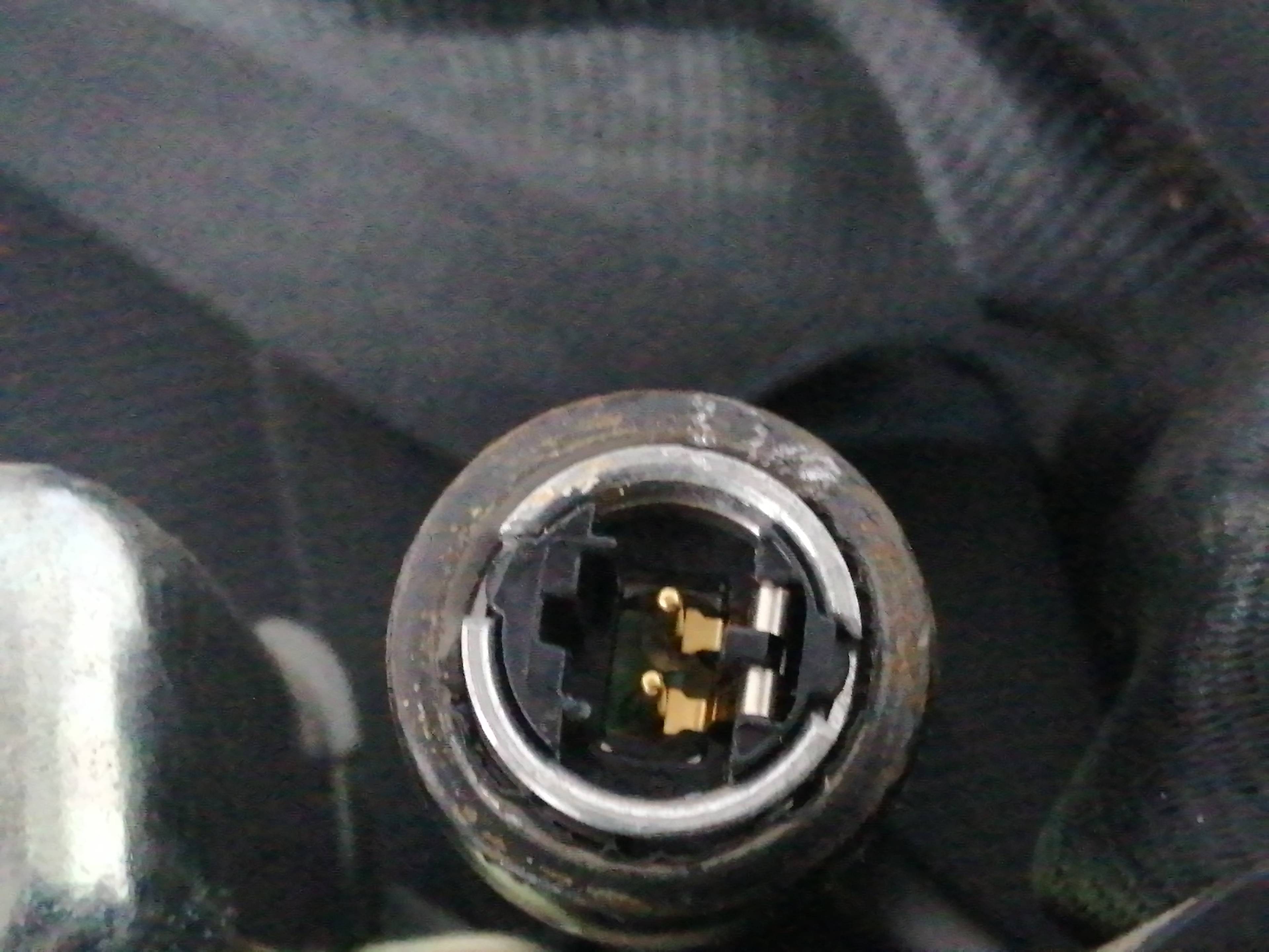 CINTURON SEGURIDAD TRASERO IZQUIERDO
