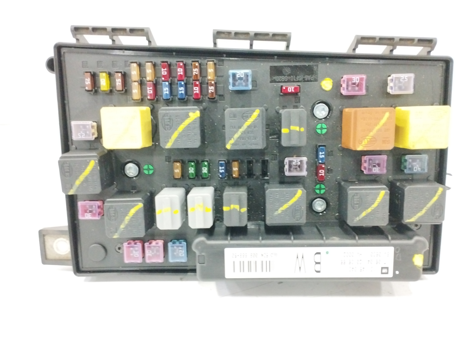 CAJA RELES / FUSIBLES