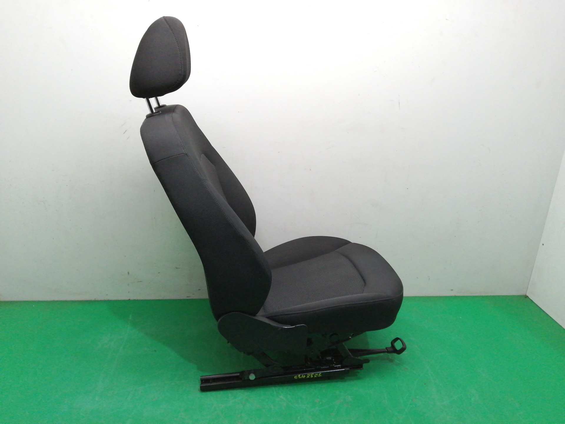 ASIENTO DELANTERO IZQUIERDO