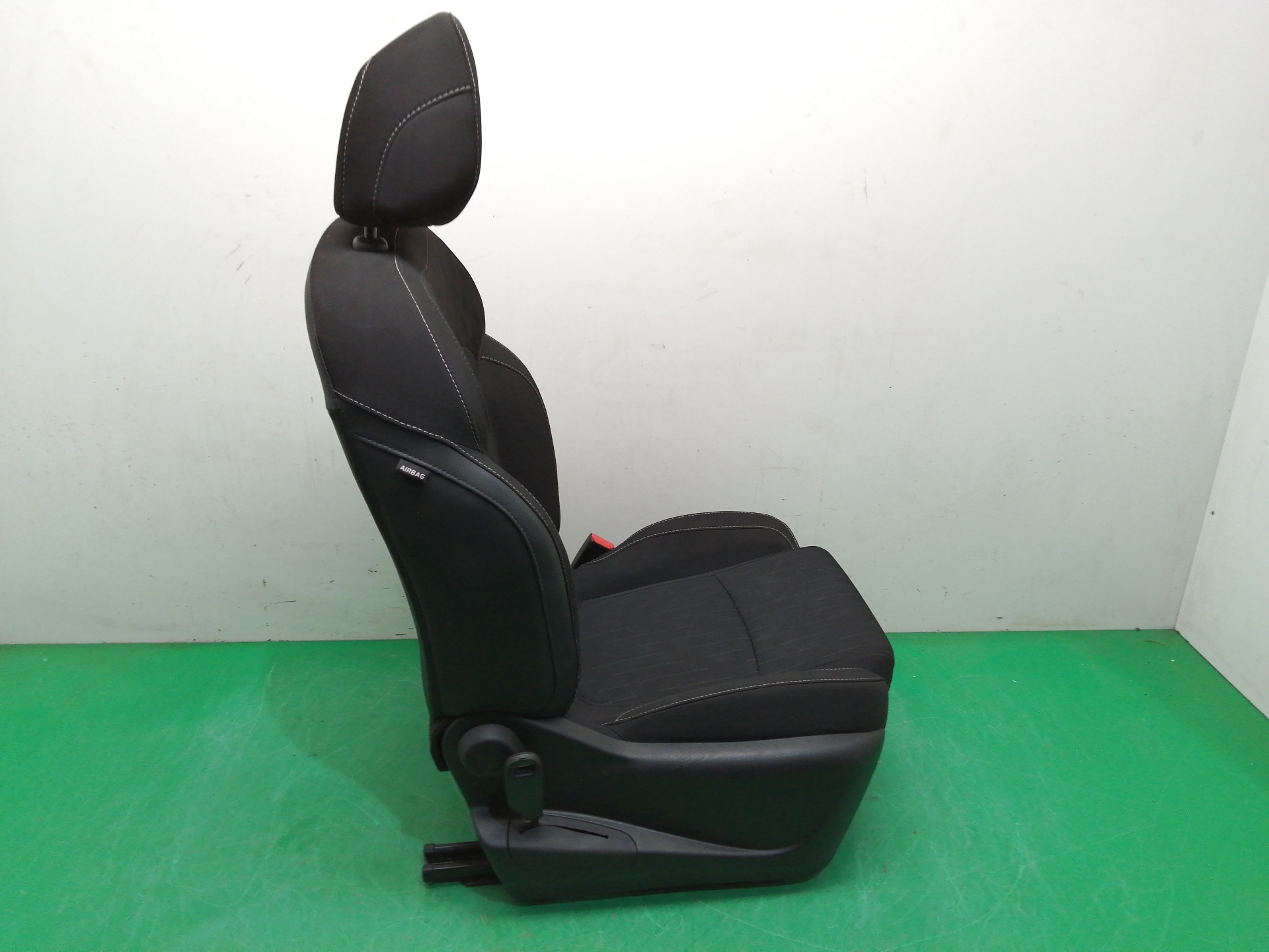 ASIENTO DELANTERO DERECHO