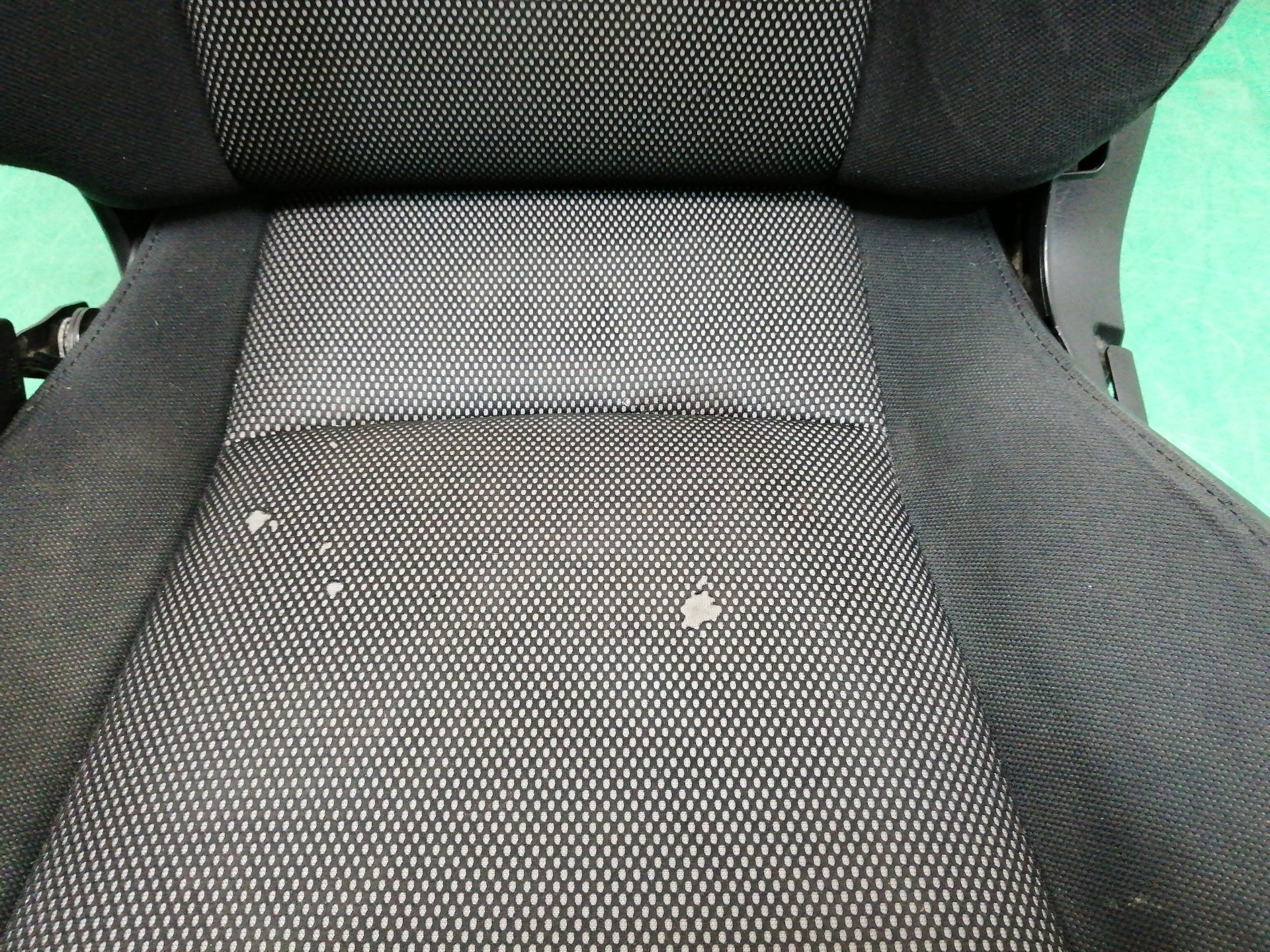 ASIENTO DELANTERO IZQUIERDO