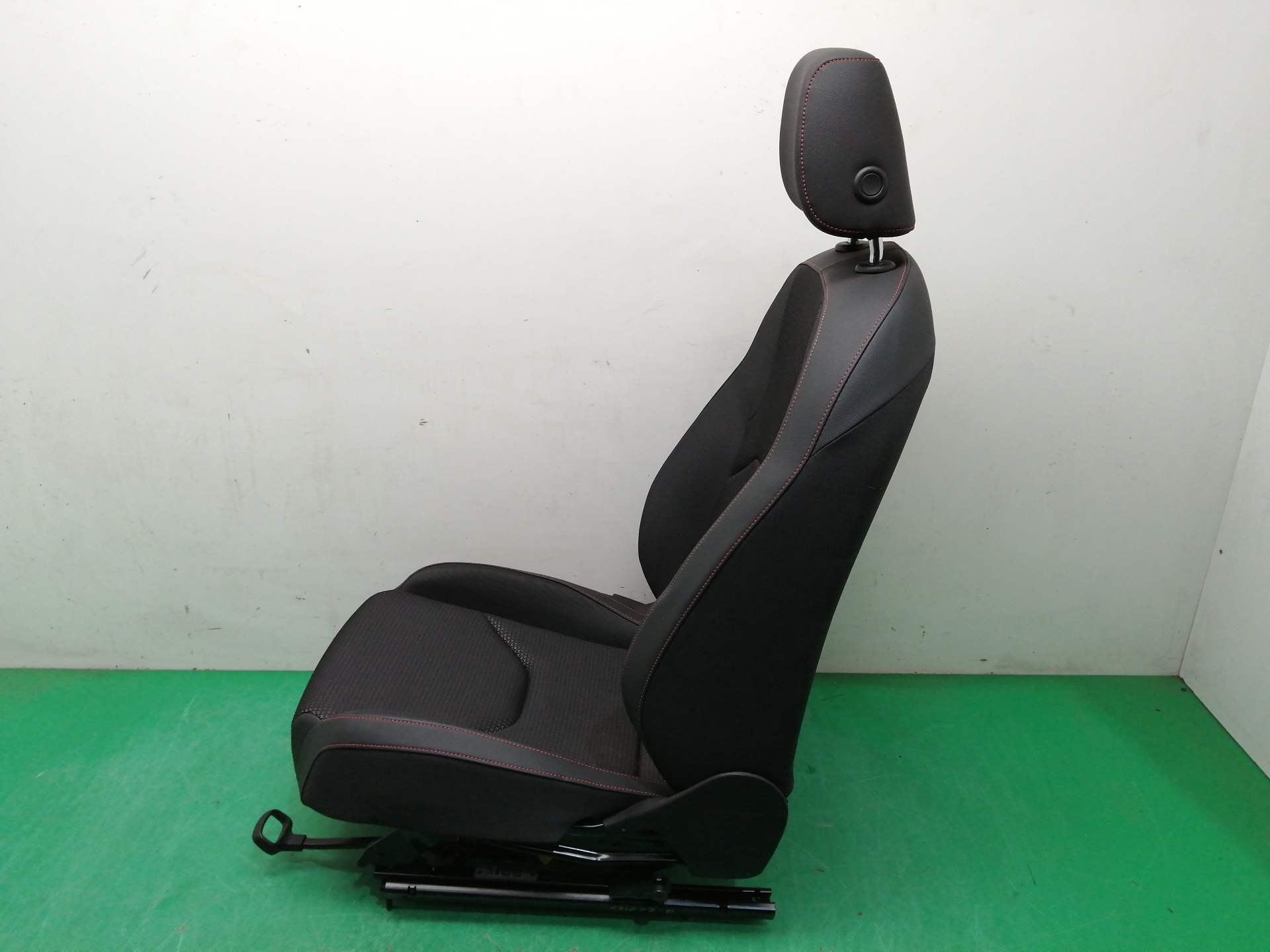 ASIENTO DELANTERO DERECHO