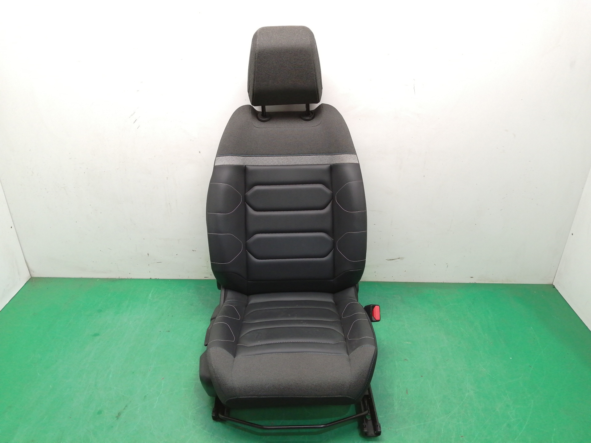 ASIENTO DELANTERO DERECHO