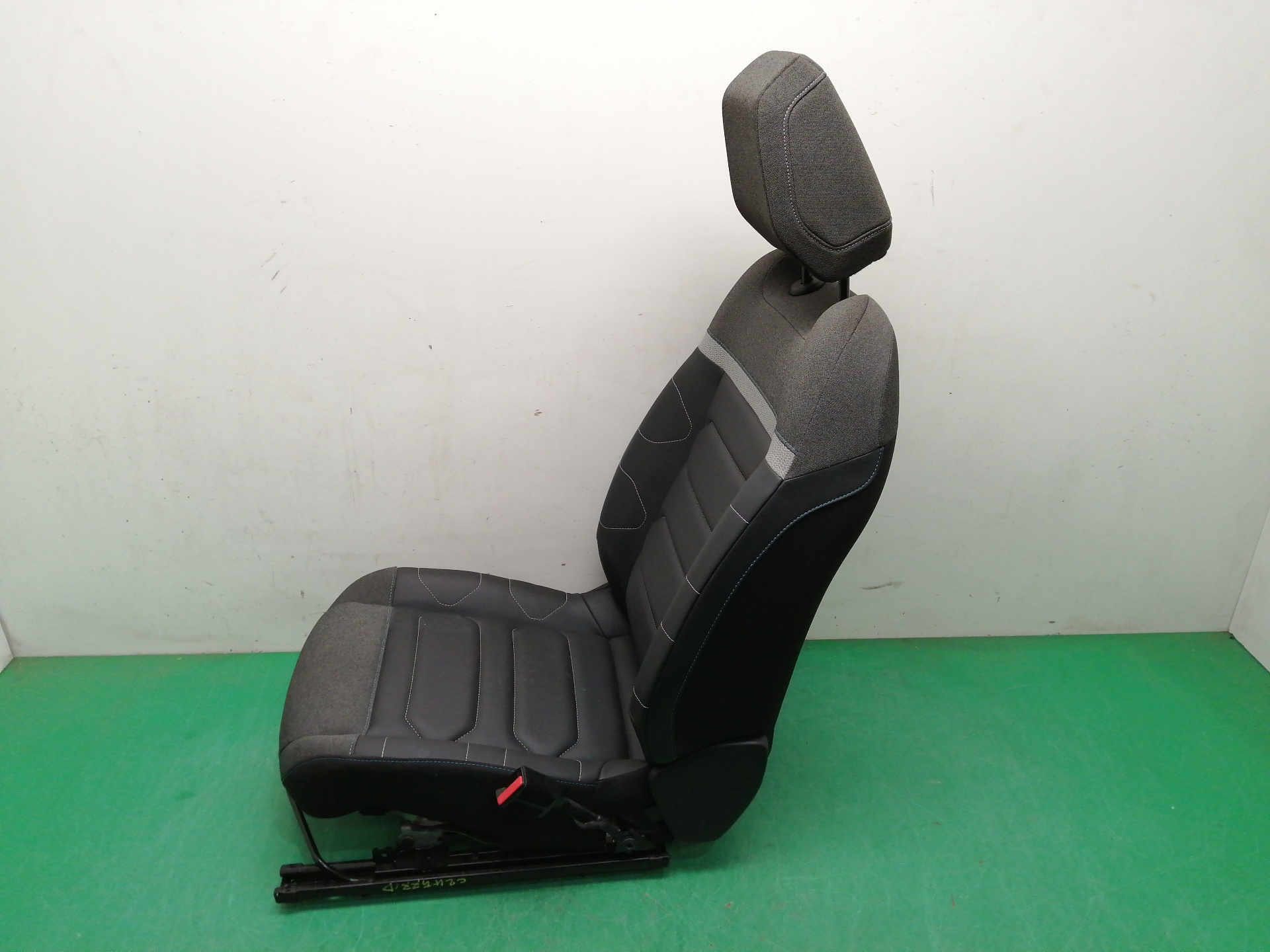 ASIENTO DELANTERO DERECHO