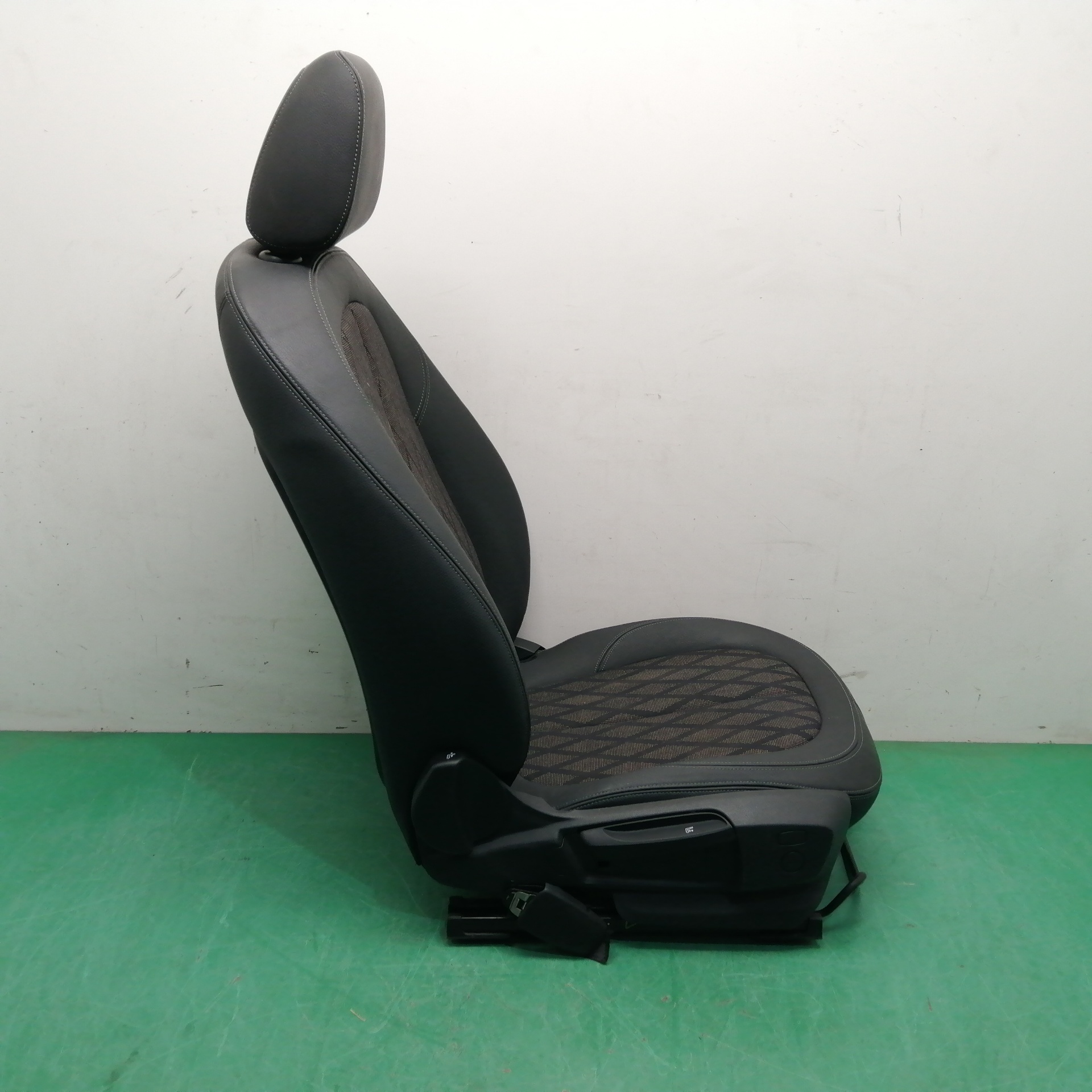 ASIENTO DELANTERO DERECHO