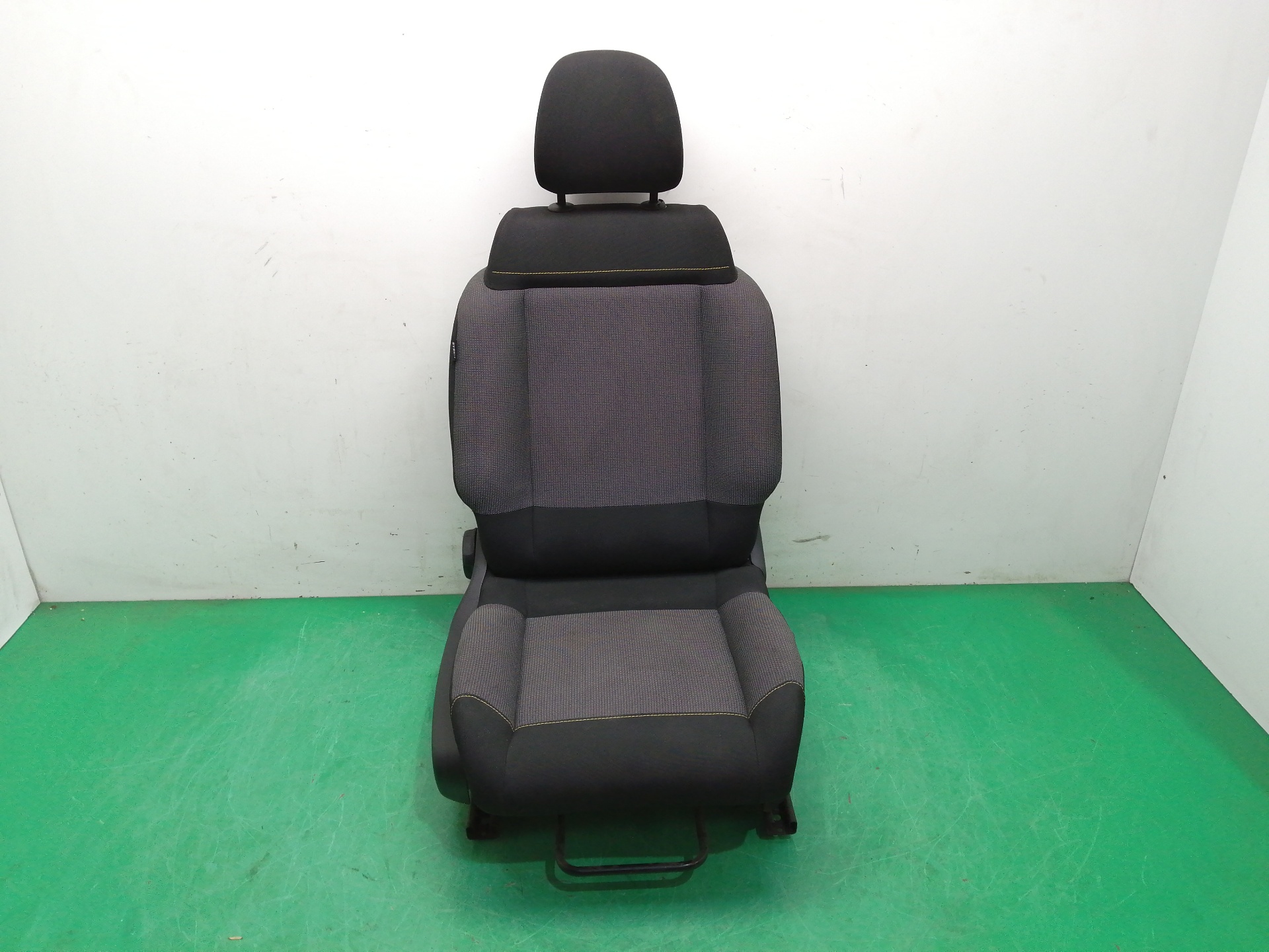 ASIENTO DELANTERO DERECHO