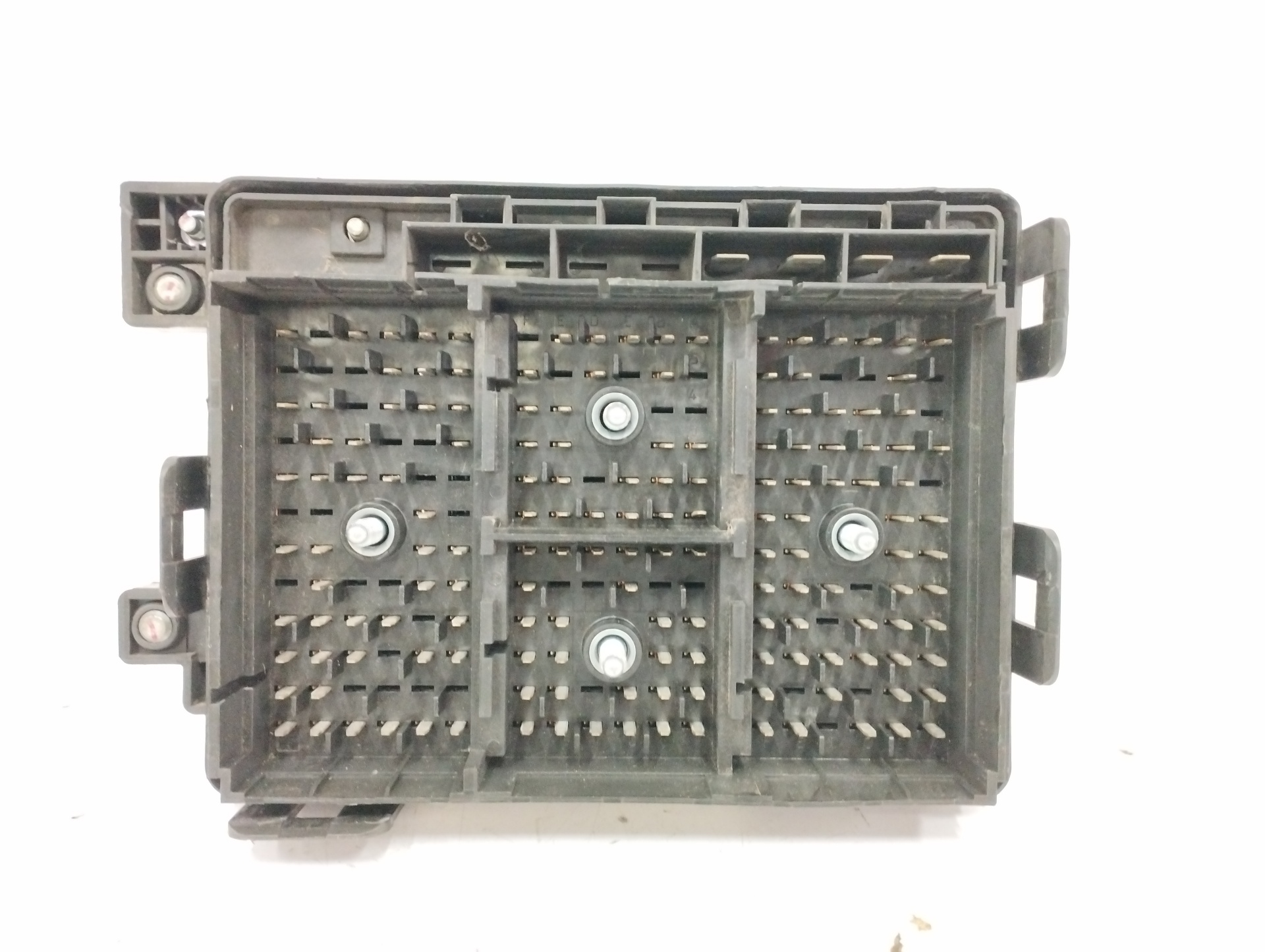 CAJA RELES / FUSIBLES