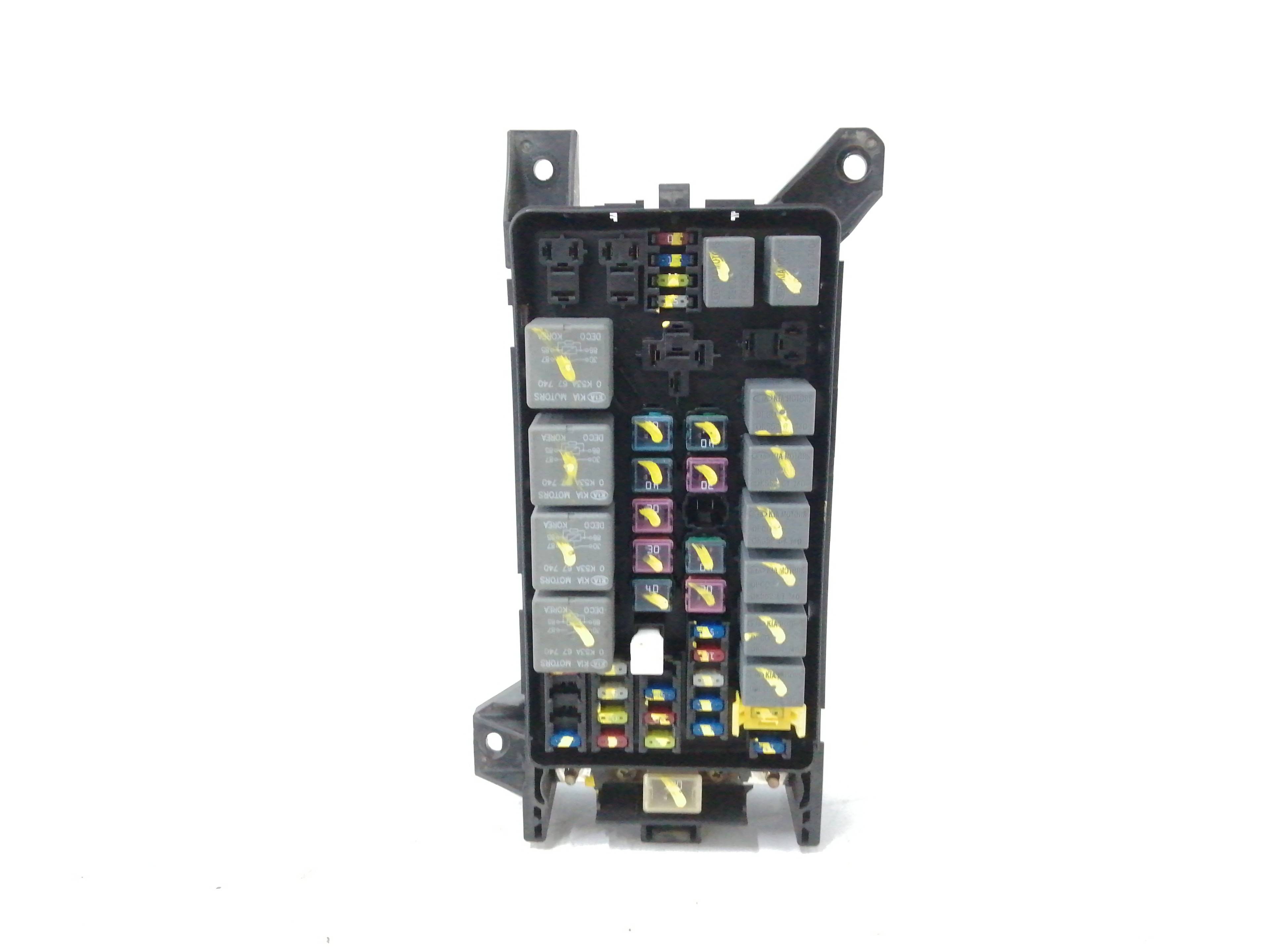 CAJA RELES / FUSIBLES