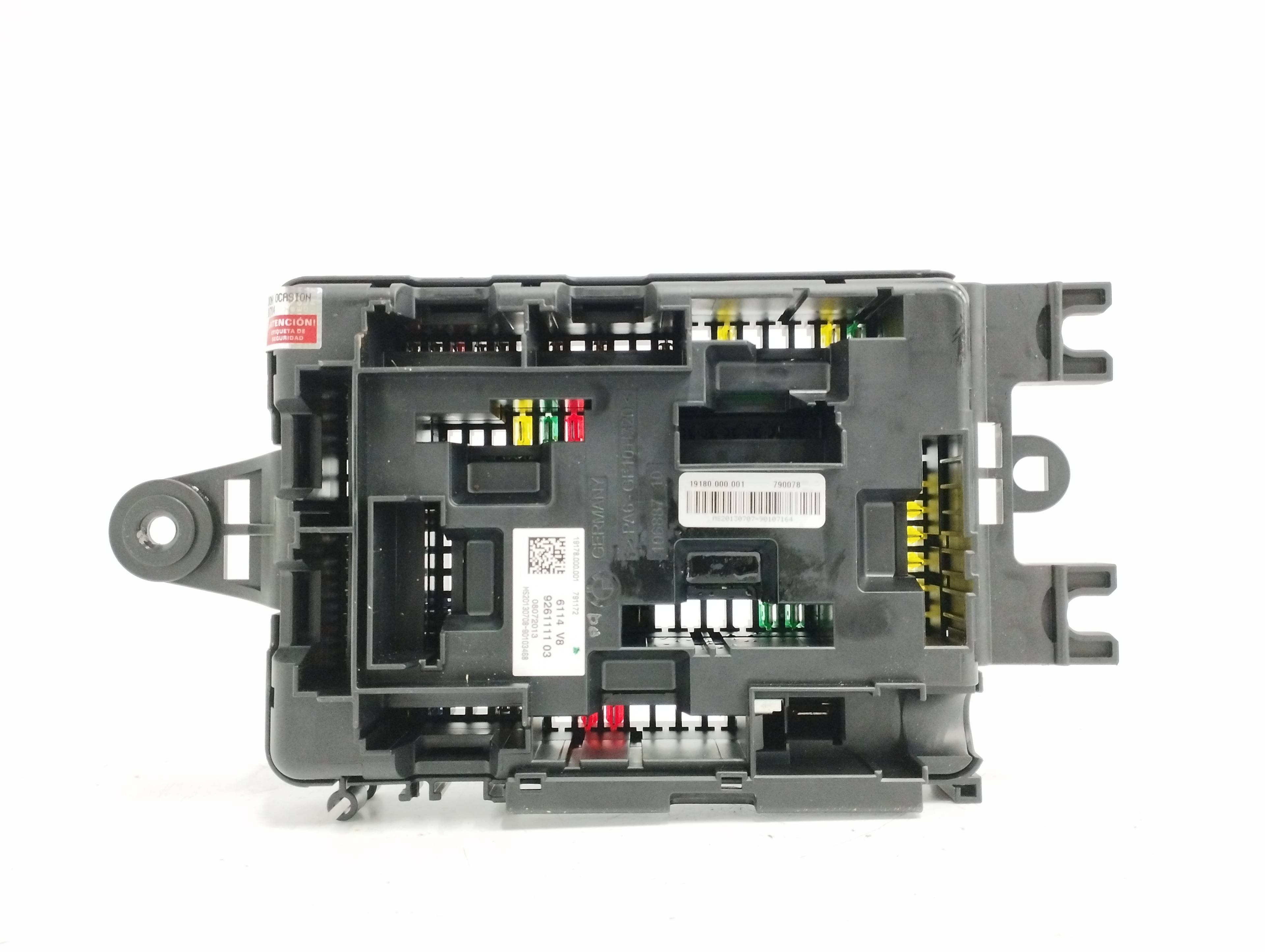 CAJA RELES / FUSIBLES