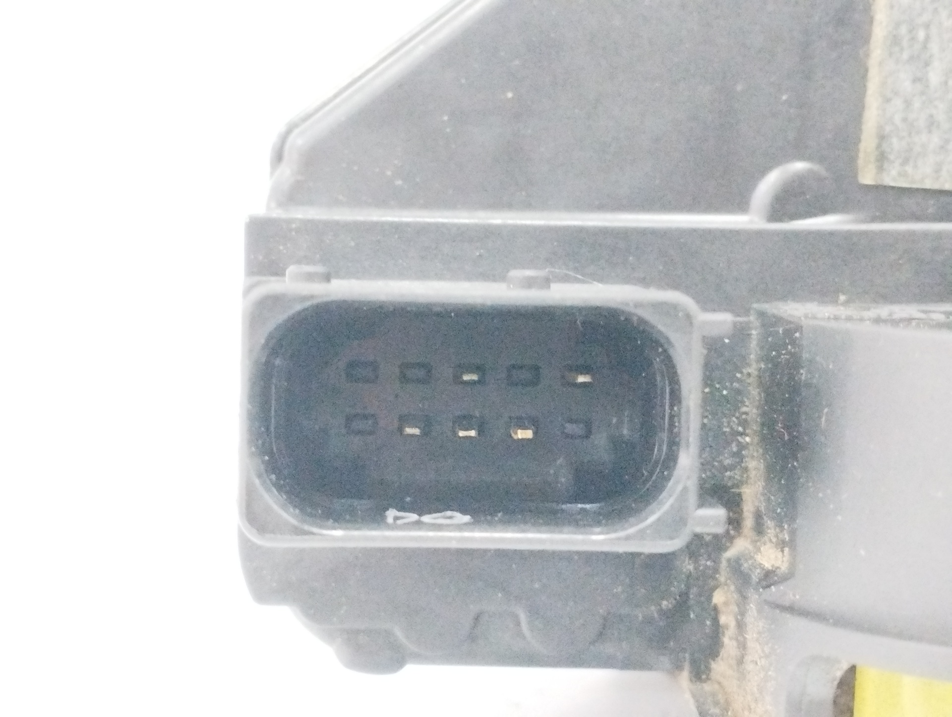 CERRADURA PUERTA DELANTERA IZQUIERDA 