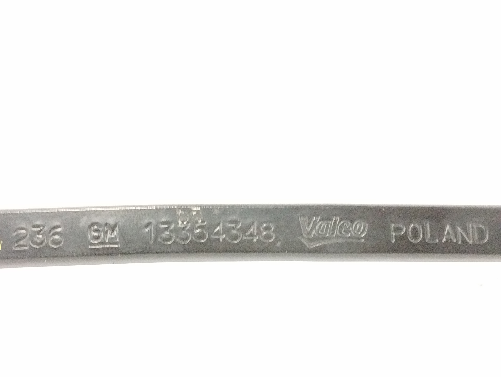 BRAZO LIMPIA DELANTERO IZQUIERDO