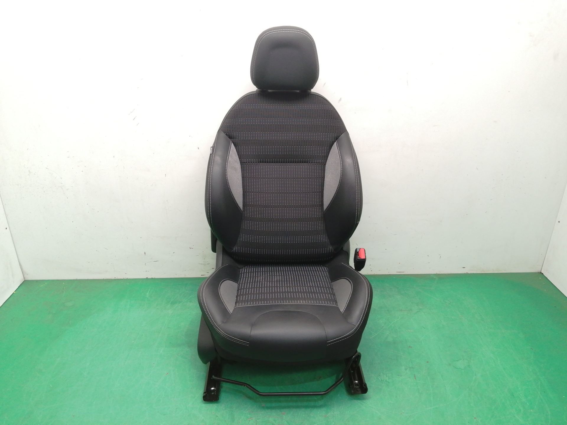 ASIENTO DELANTERO DERECHO