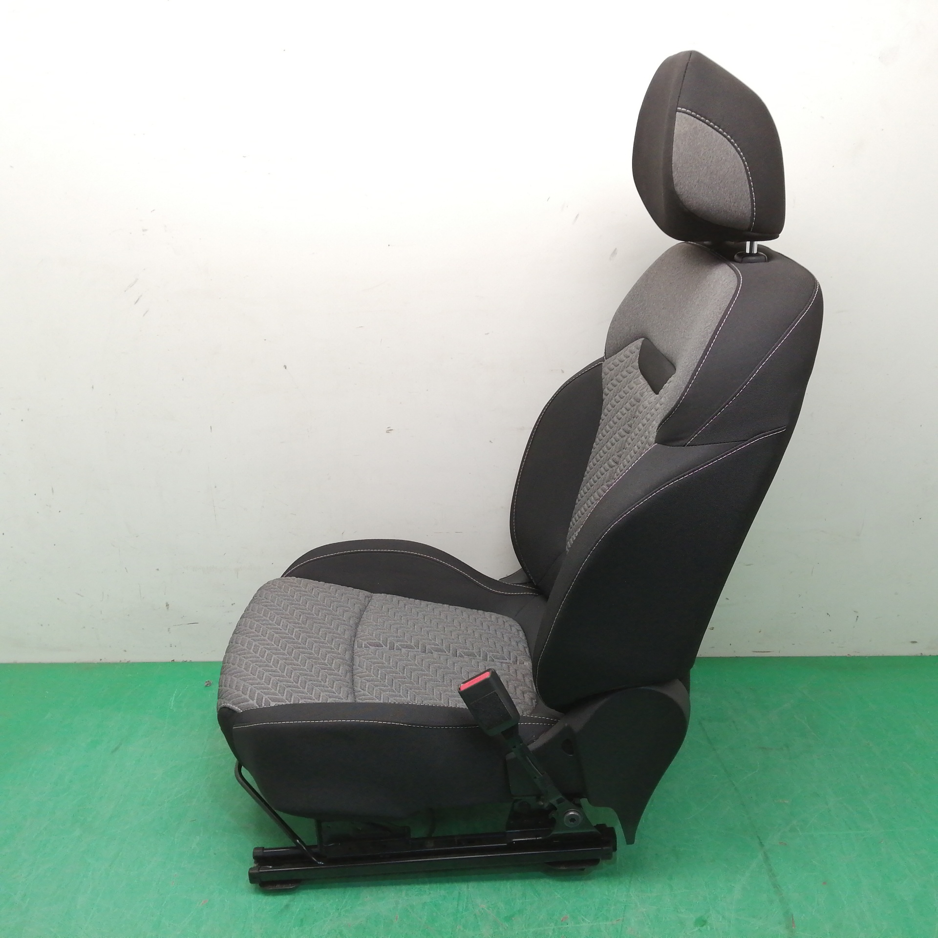 ASIENTO DELANTERO DERECHO