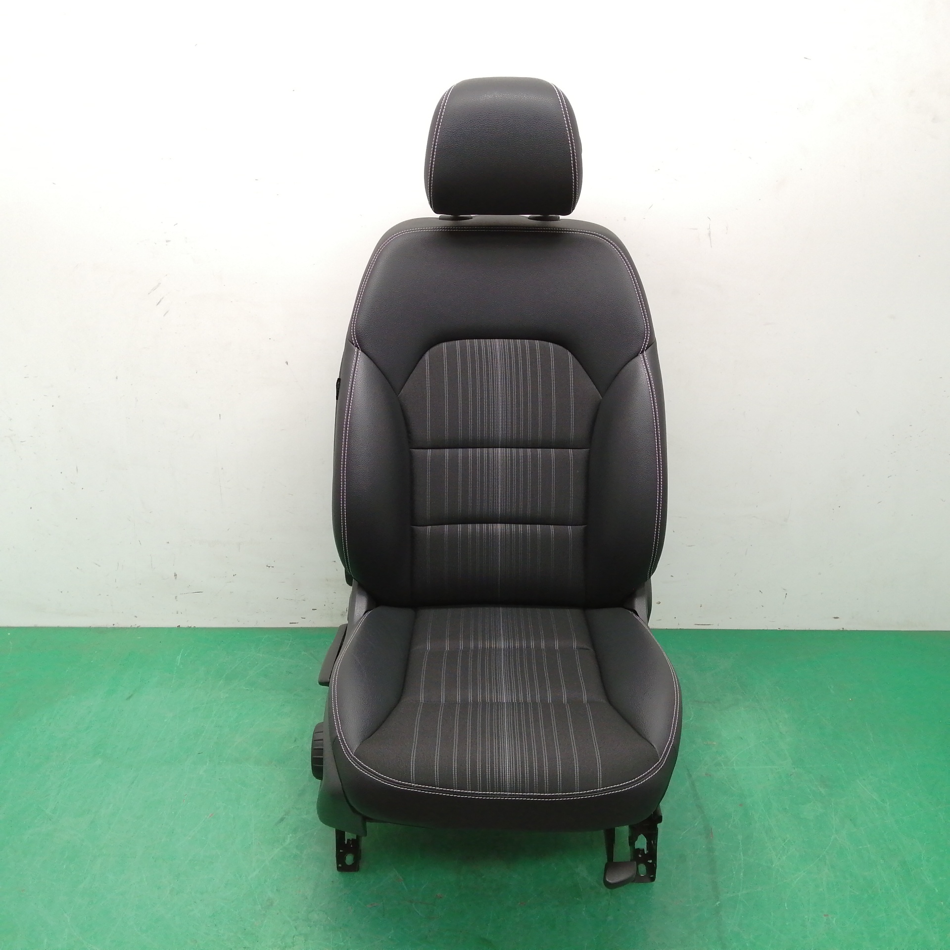 ASIENTO DELANTERO DERECHO