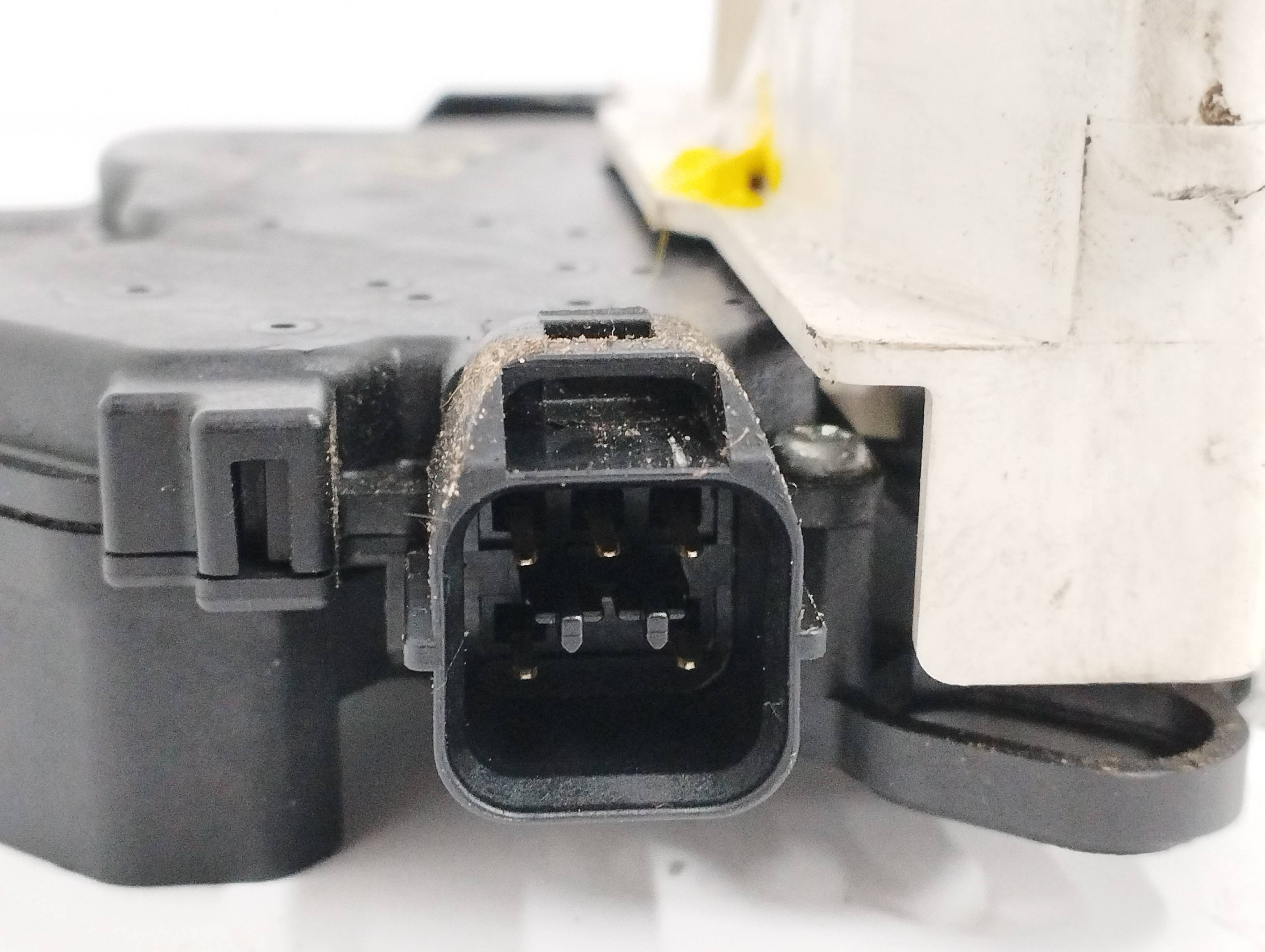 CERRADURA PUERTA DELANTERA IZQUIERDA 