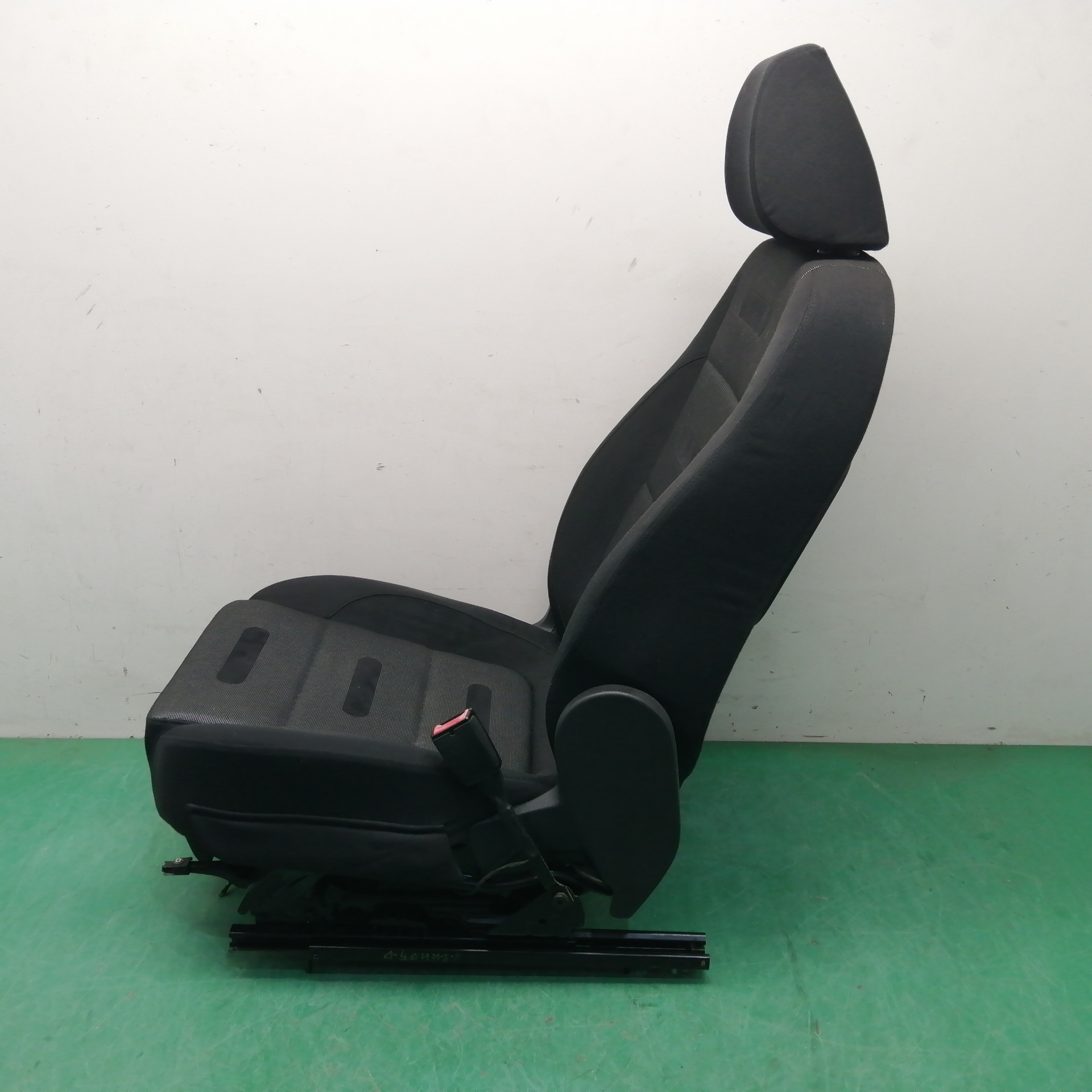 ASIENTO DELANTERO DERECHO